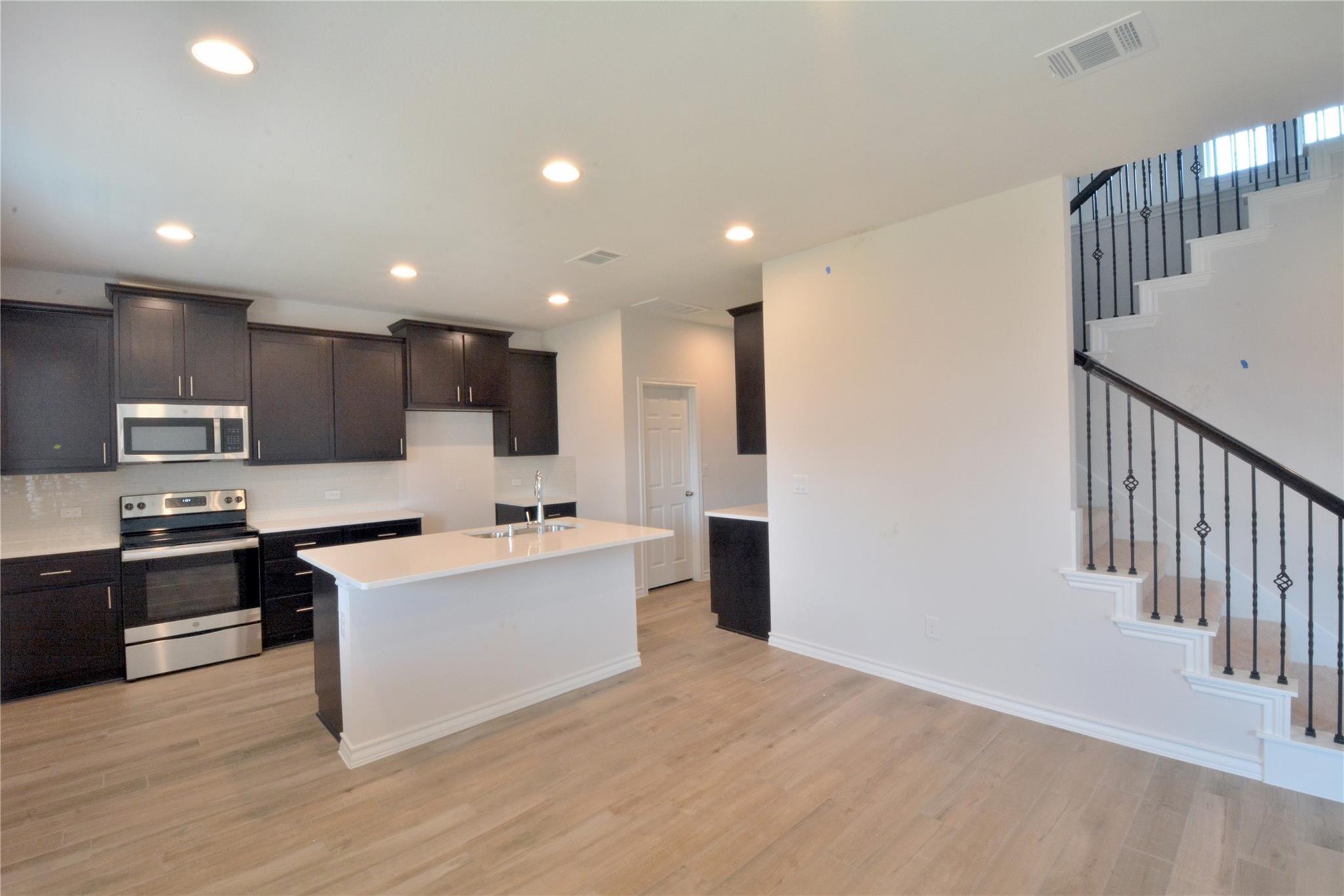 349 Capstone RD