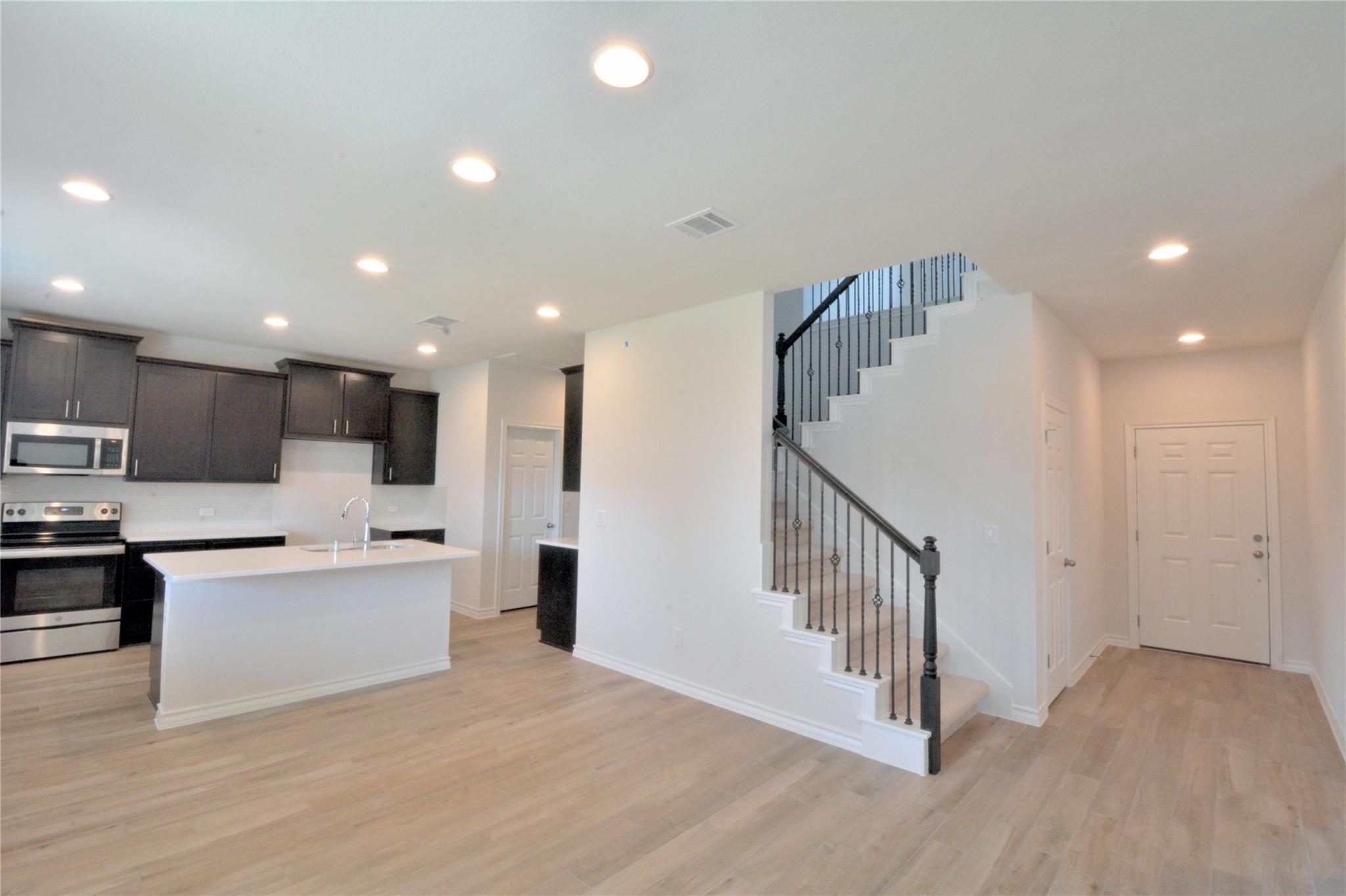 349 Capstone RD