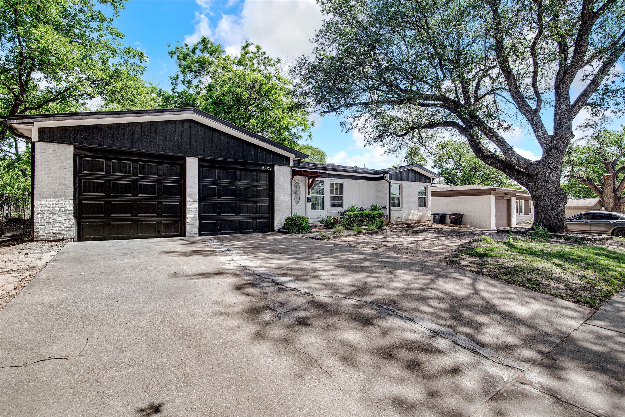 6225 Kentwood Place