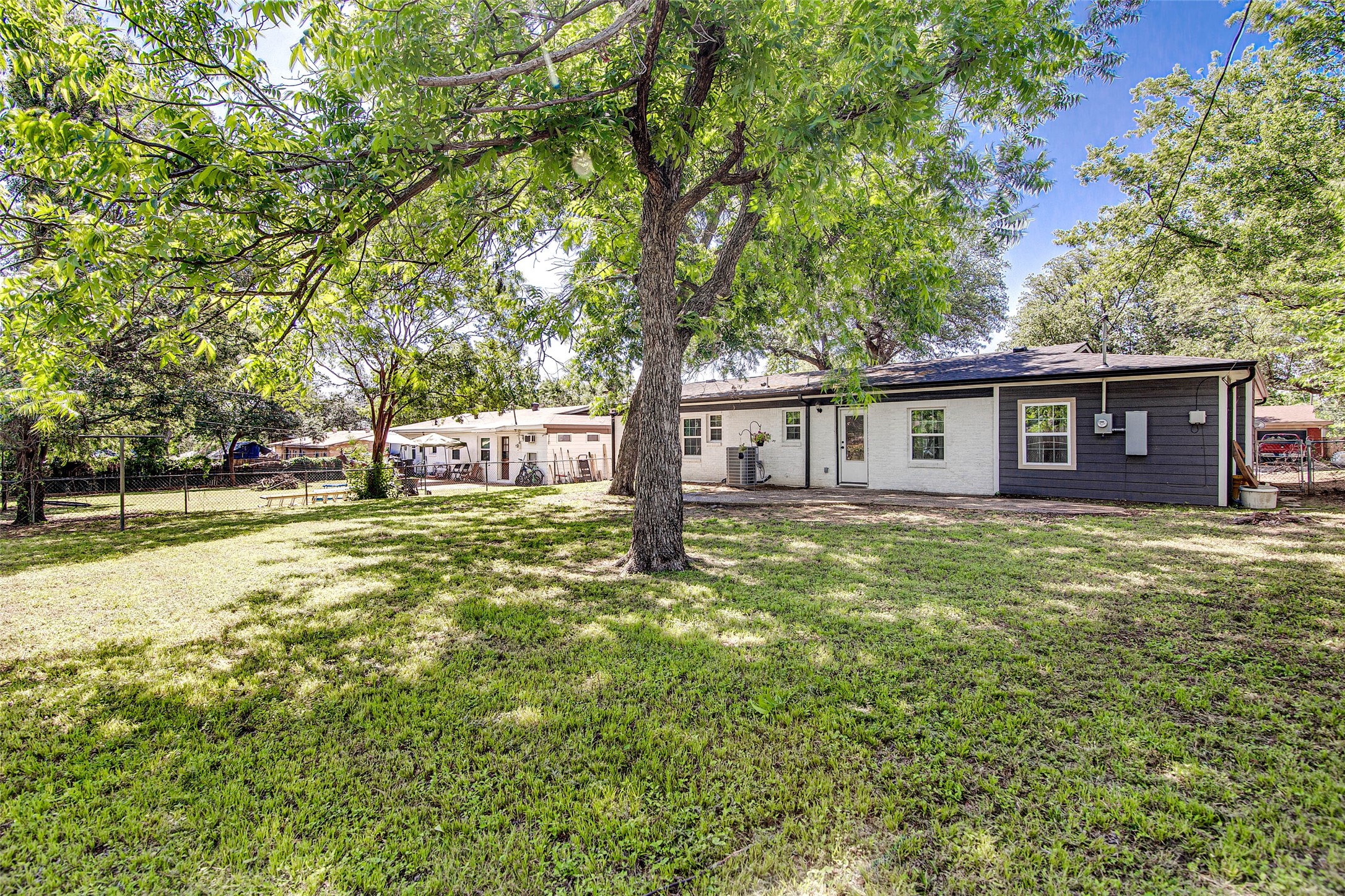 6225 Kentwood Place