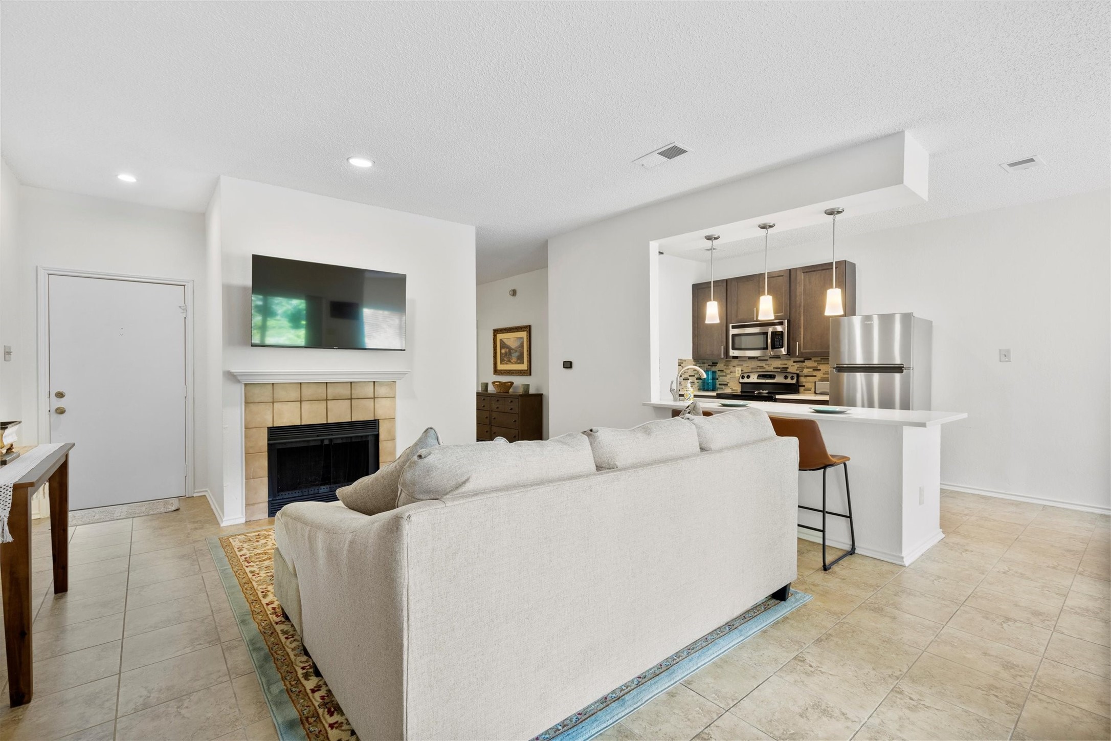 2506 Wedglea Drive 907