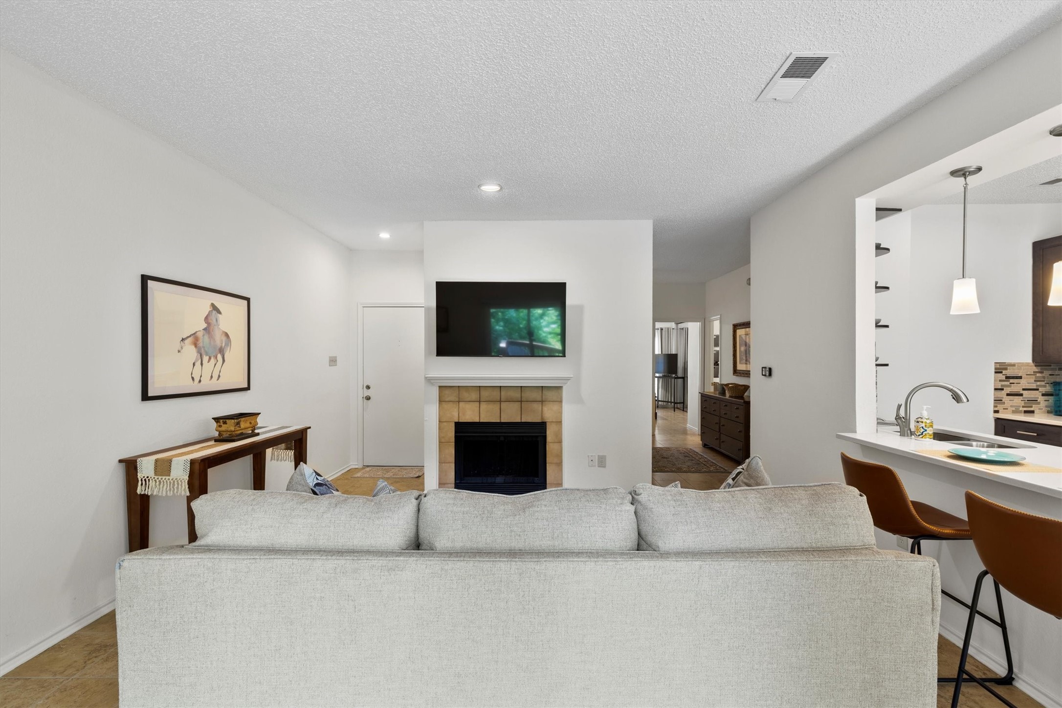 2506 Wedglea Drive 907