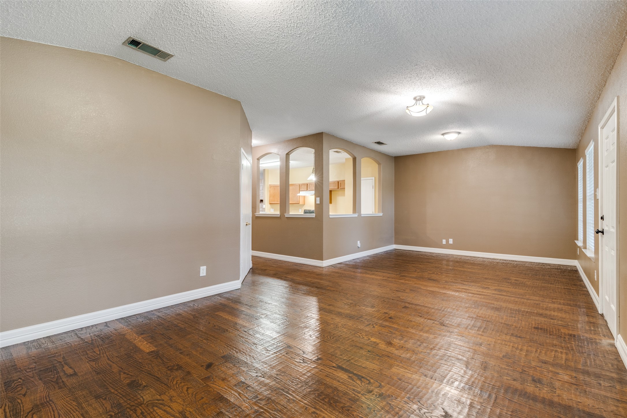 1015 Bainbridge Lane