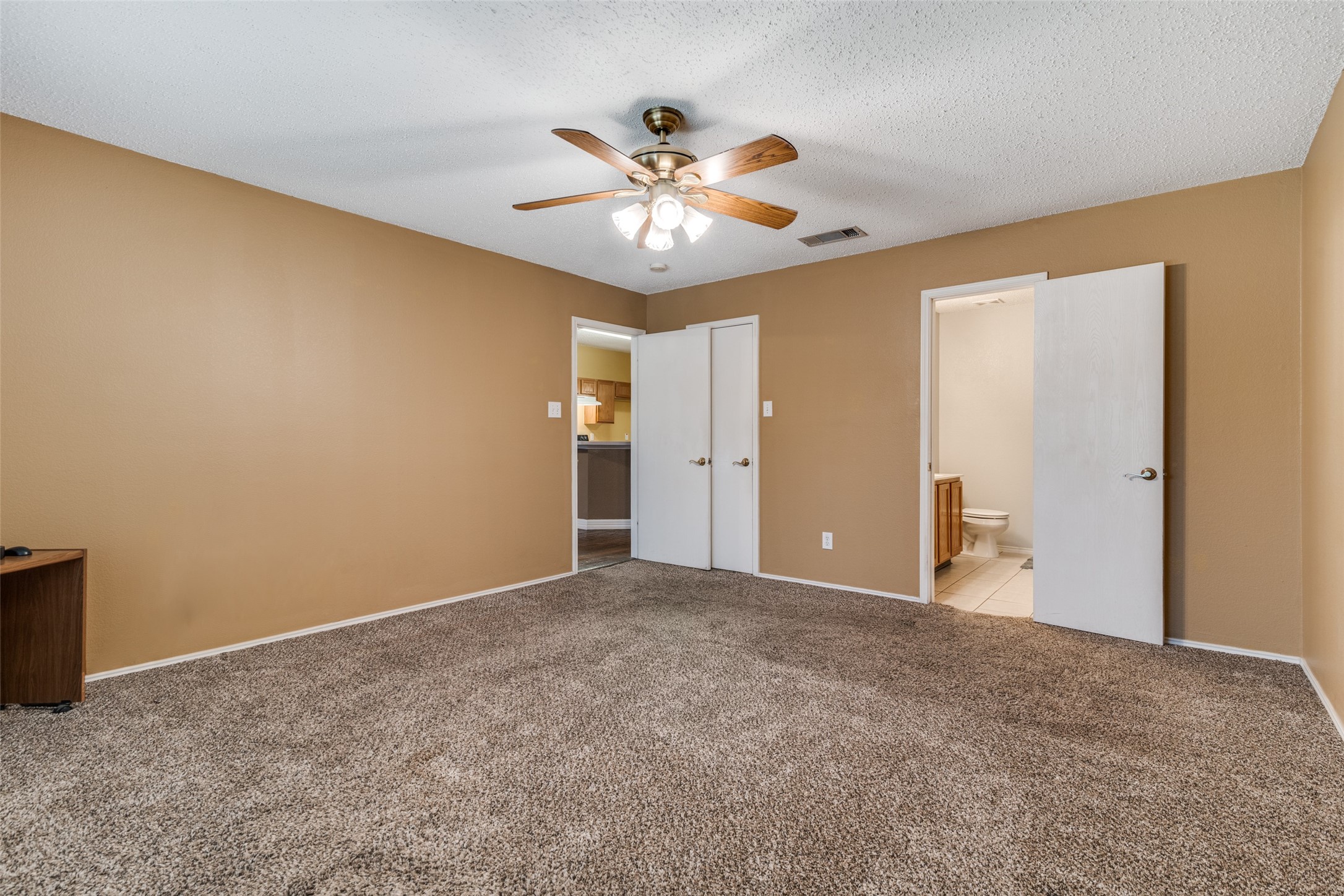 1015 Bainbridge Lane