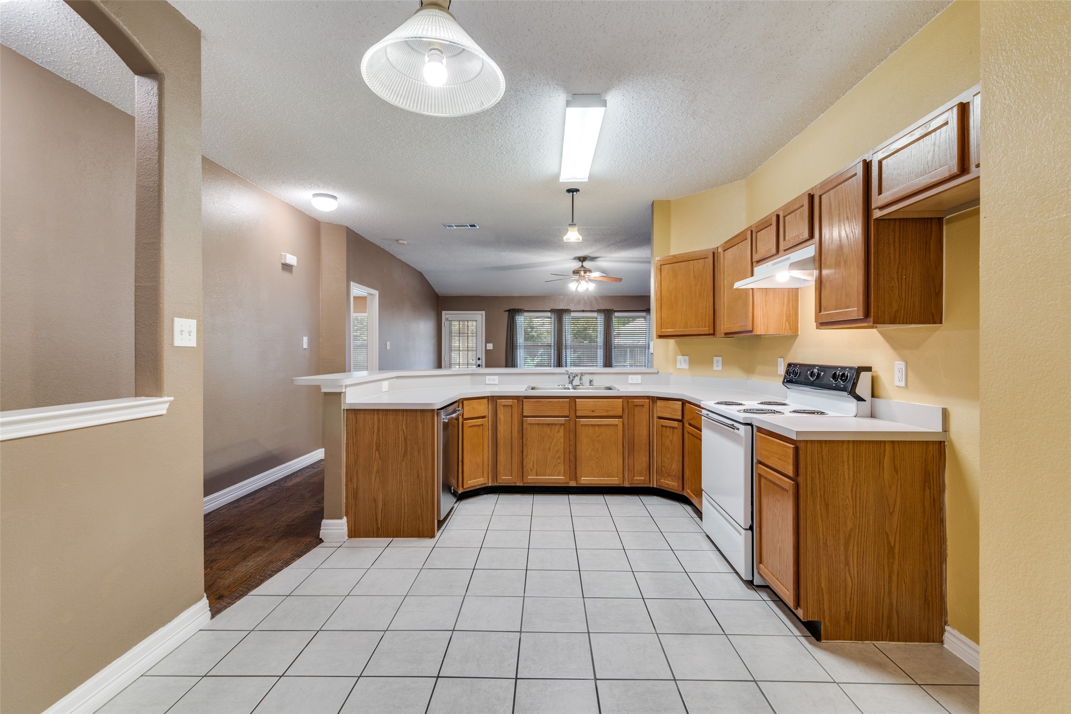 1015 Bainbridge Lane