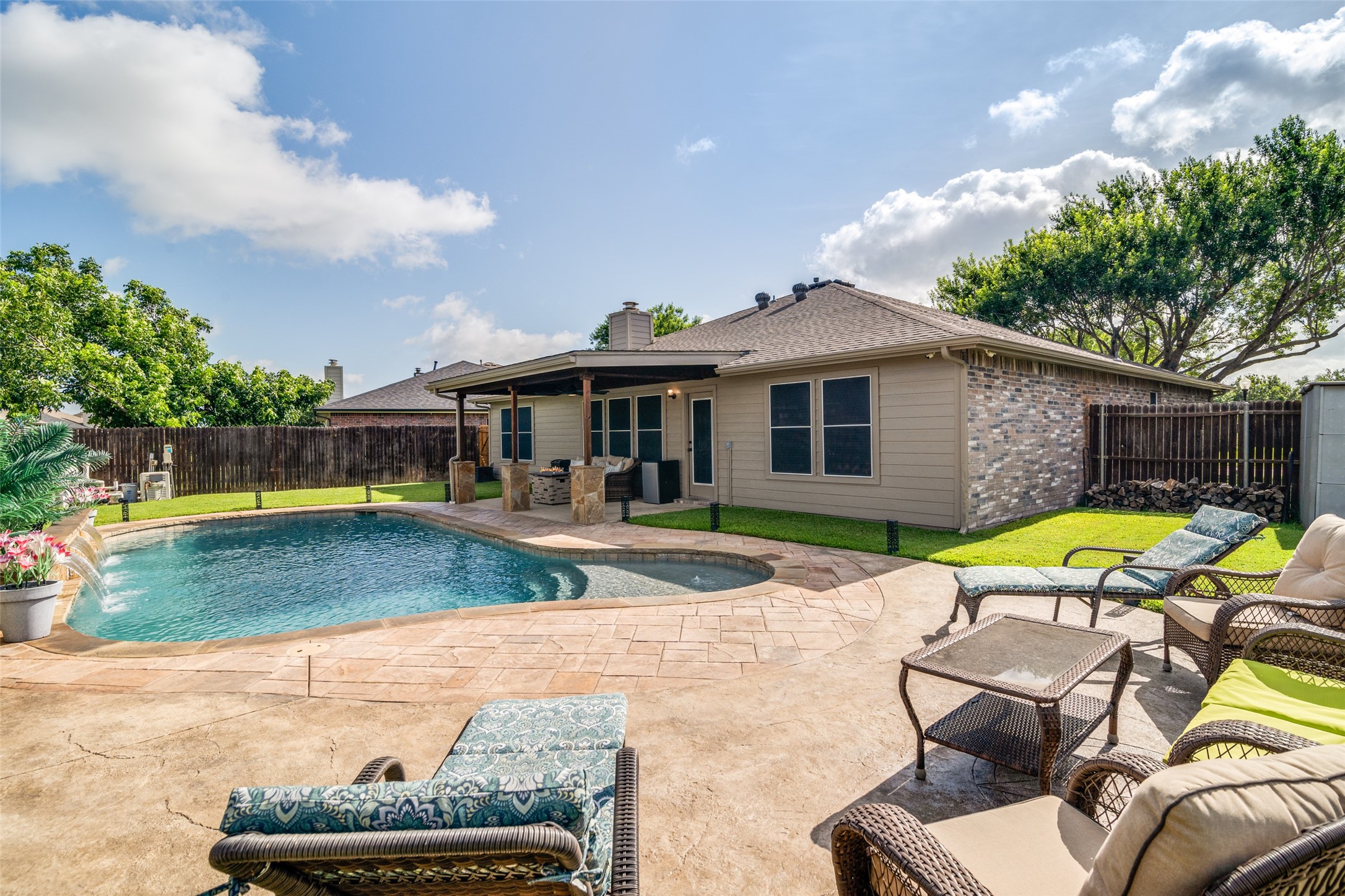 1015 Bainbridge Lane