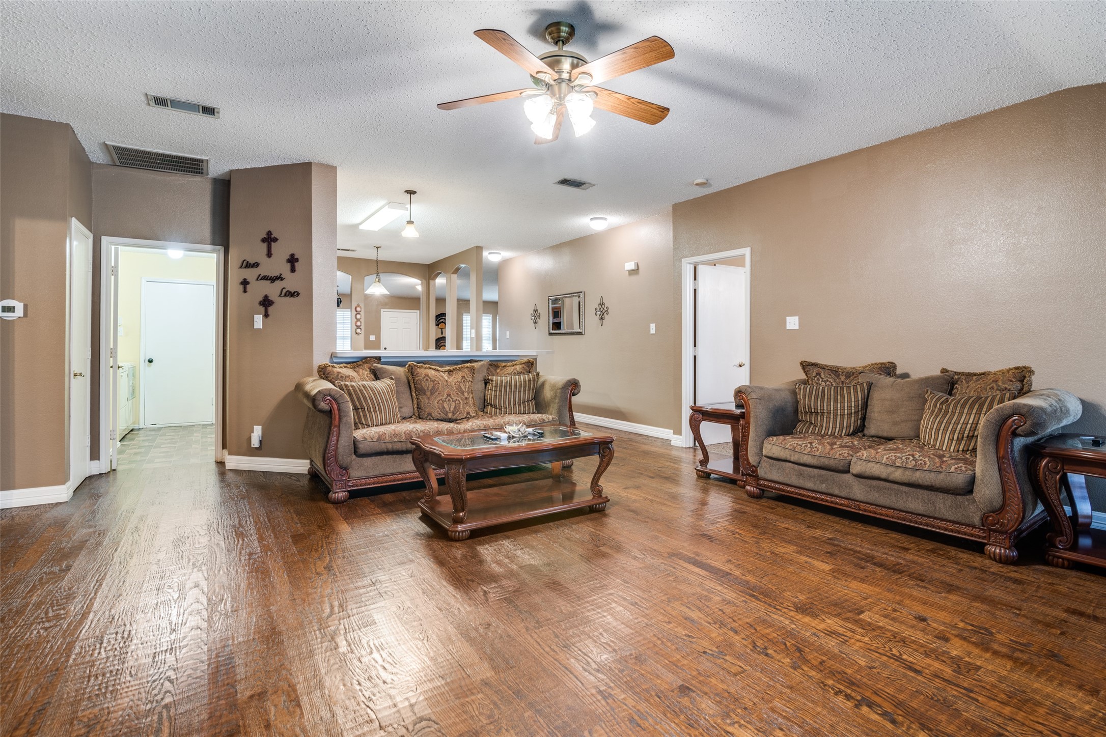 1015 Bainbridge Lane