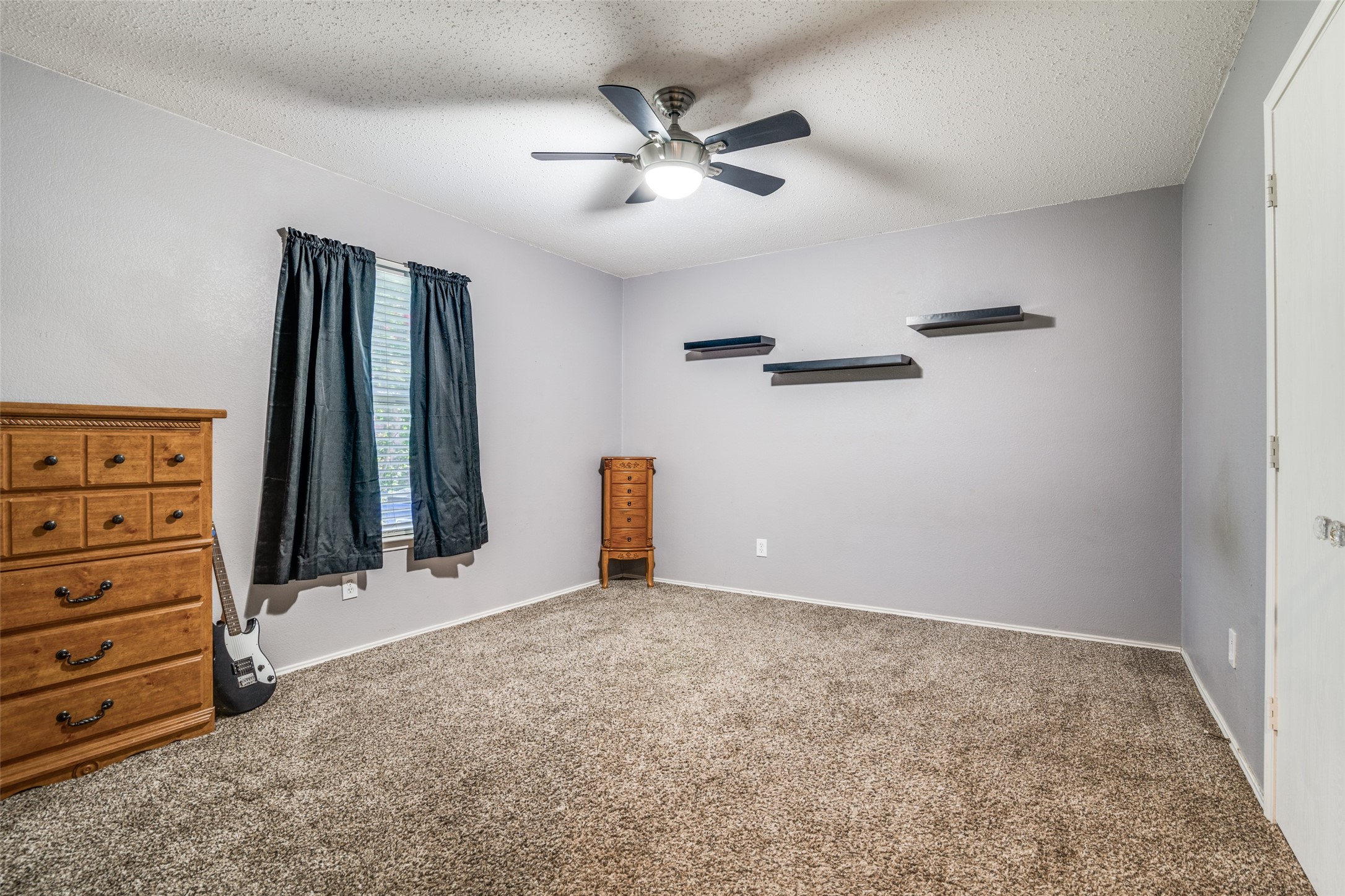 1015 Bainbridge Lane