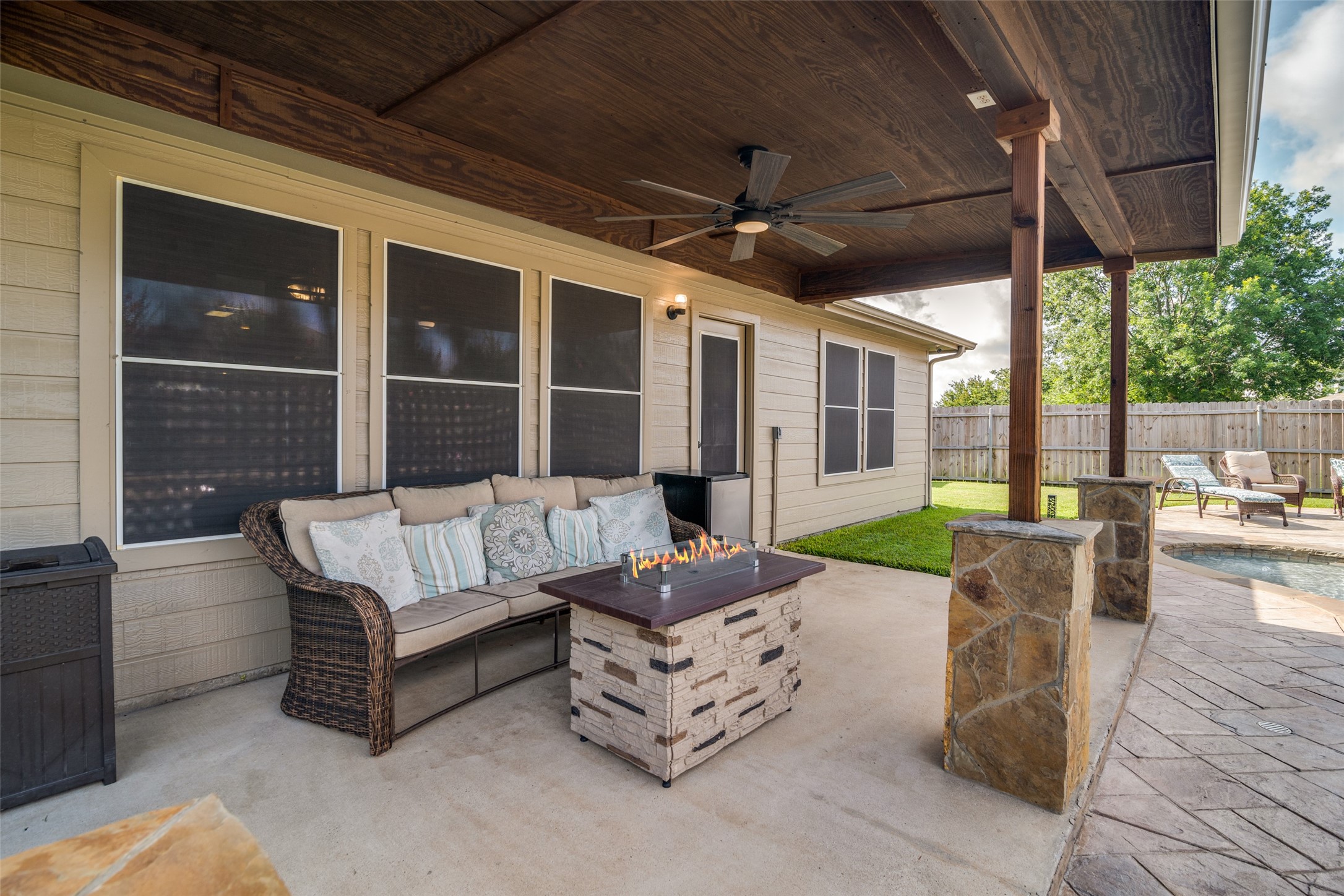 1015 Bainbridge Lane