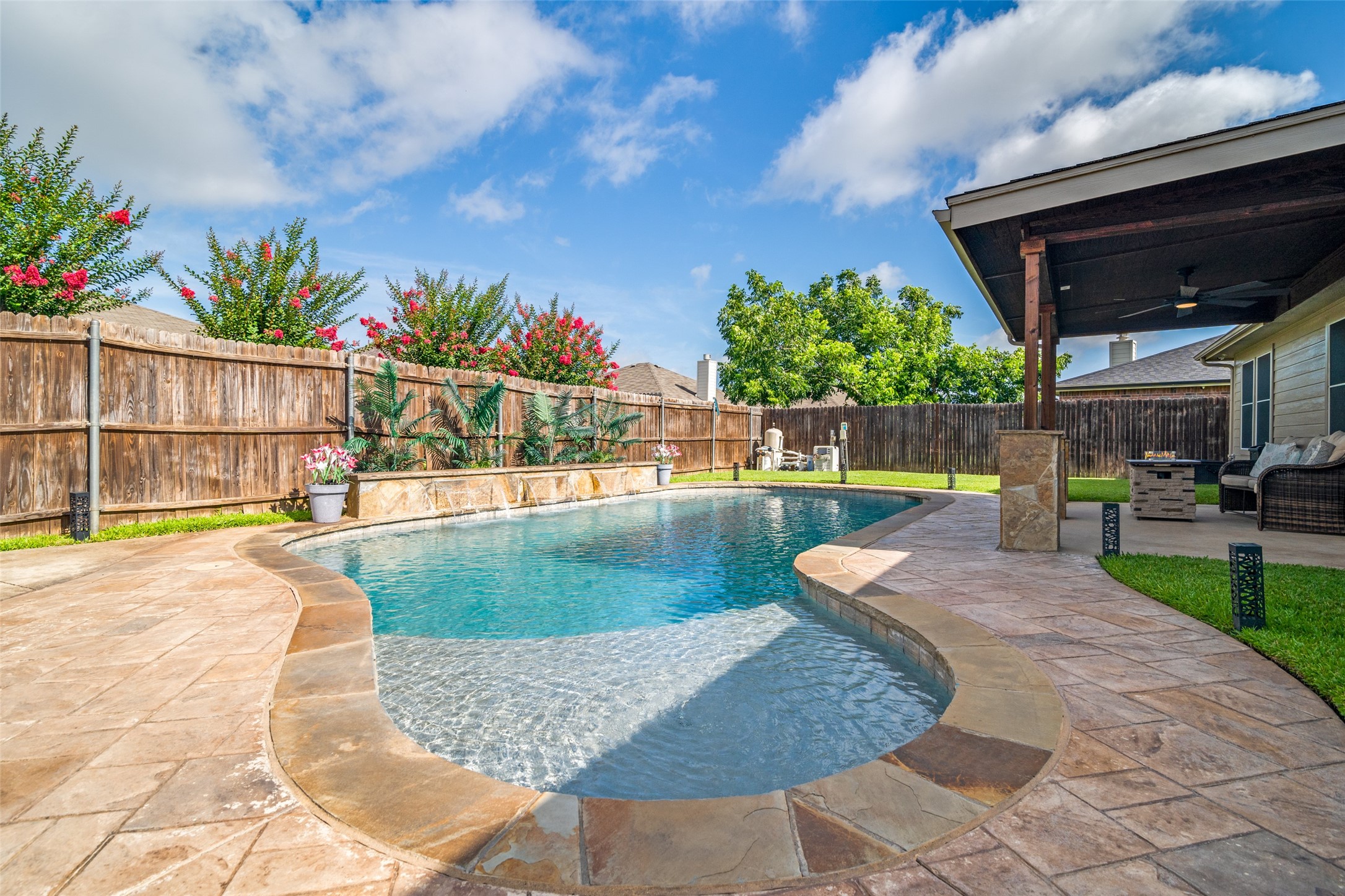 1015 Bainbridge Lane