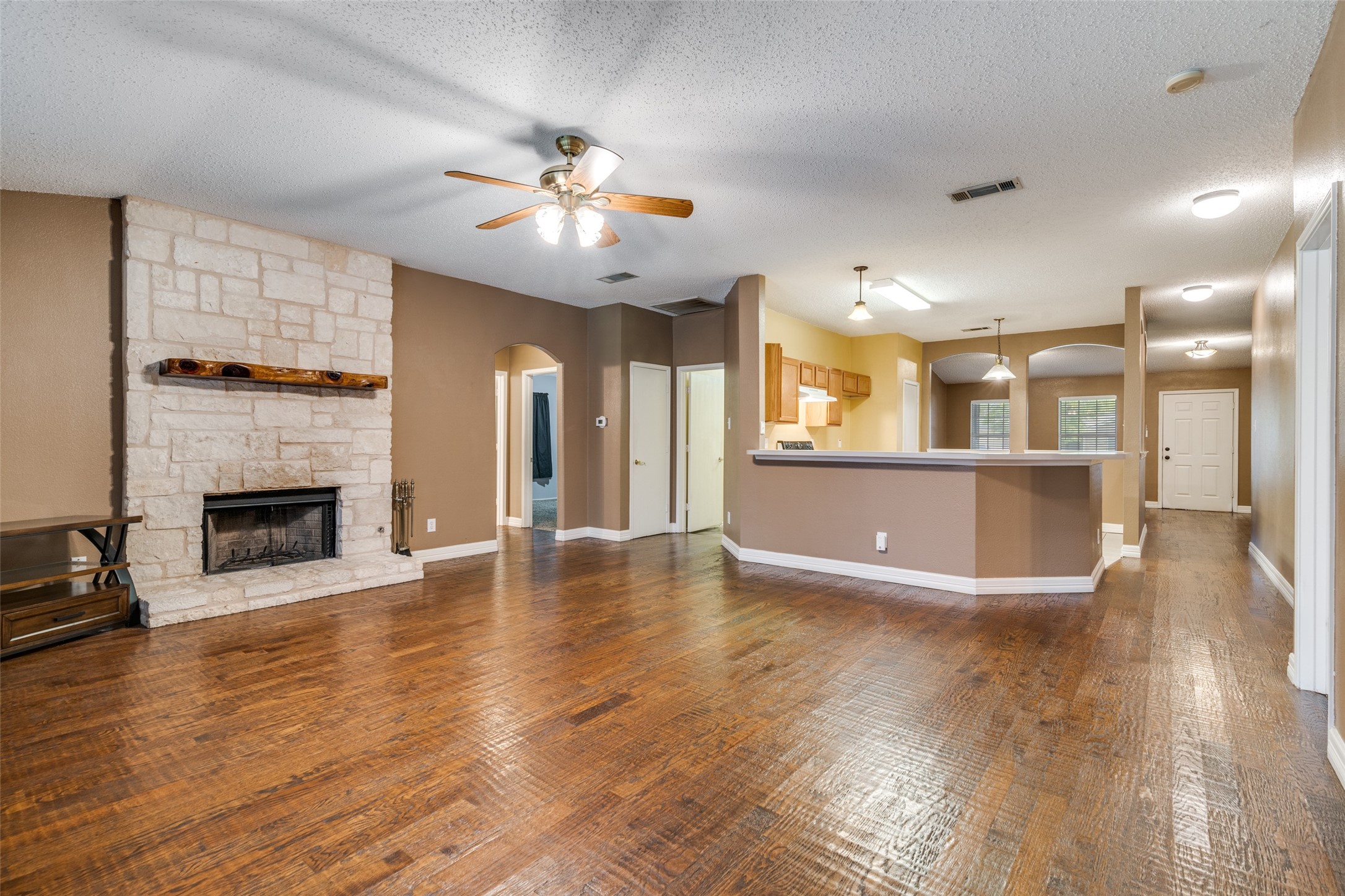 1015 Bainbridge Lane