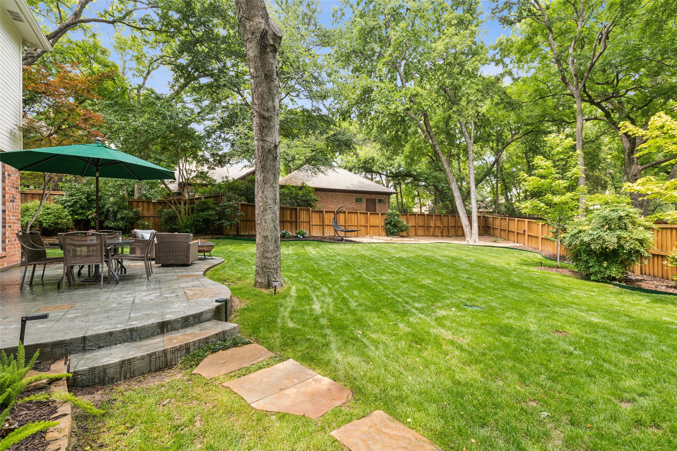 2600 Woodland Court