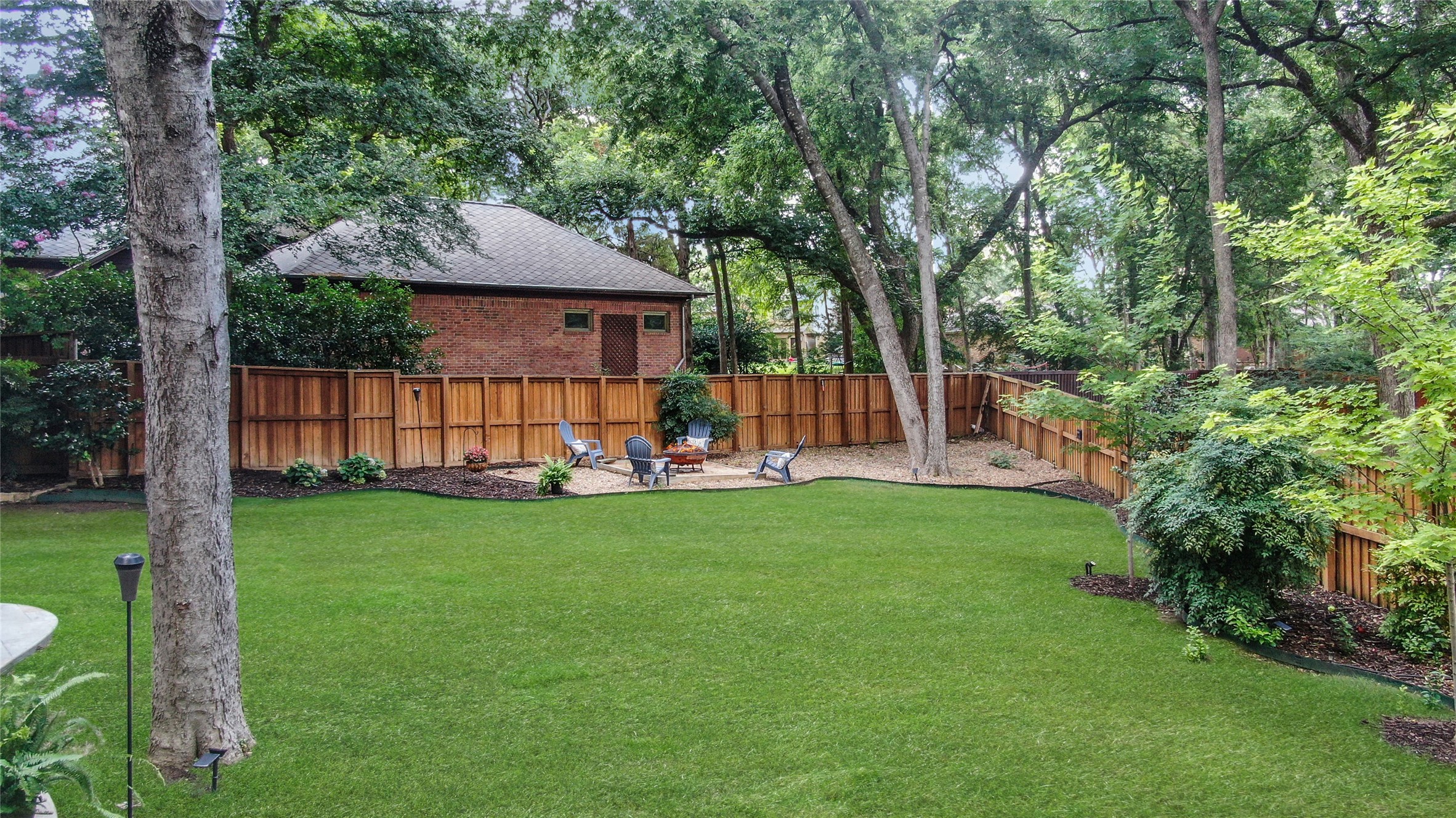 2600 Woodland Court