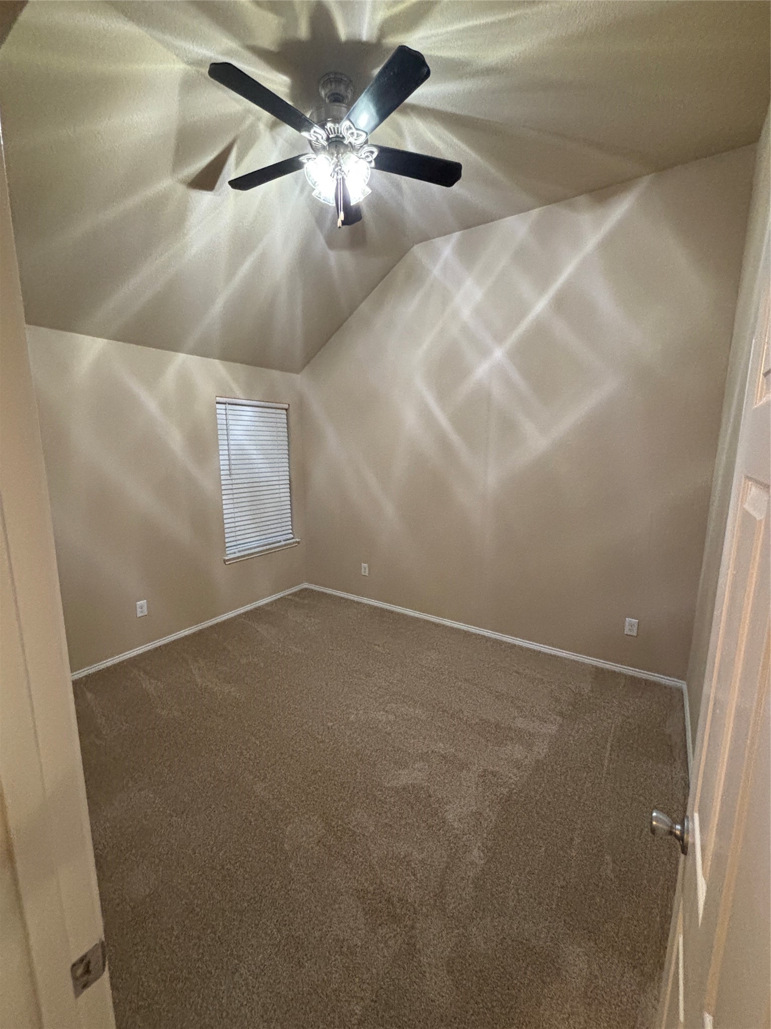 1328 Villa Paloma Boulevard