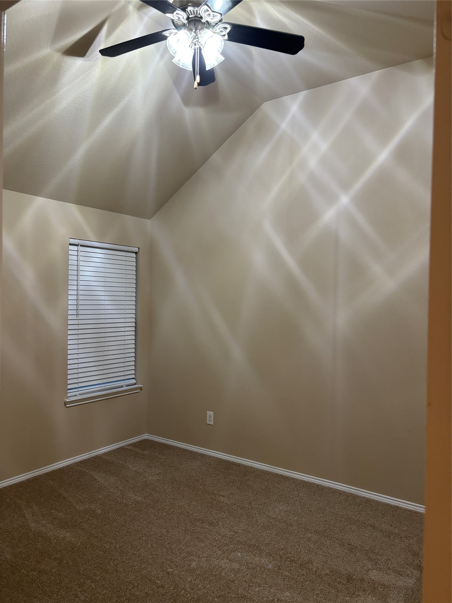 1328 Villa Paloma Boulevard