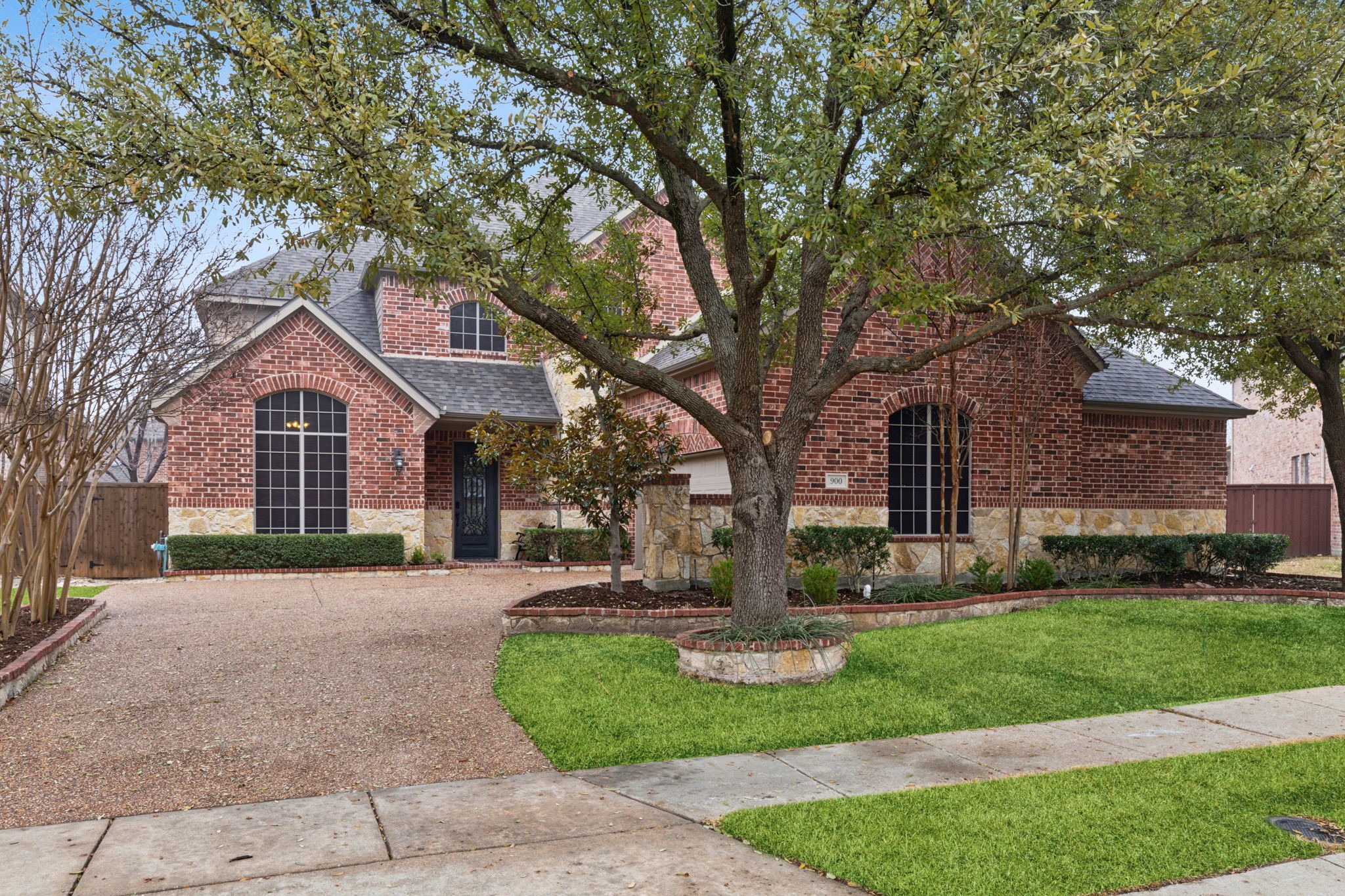 900 Thimbleberry Drive
