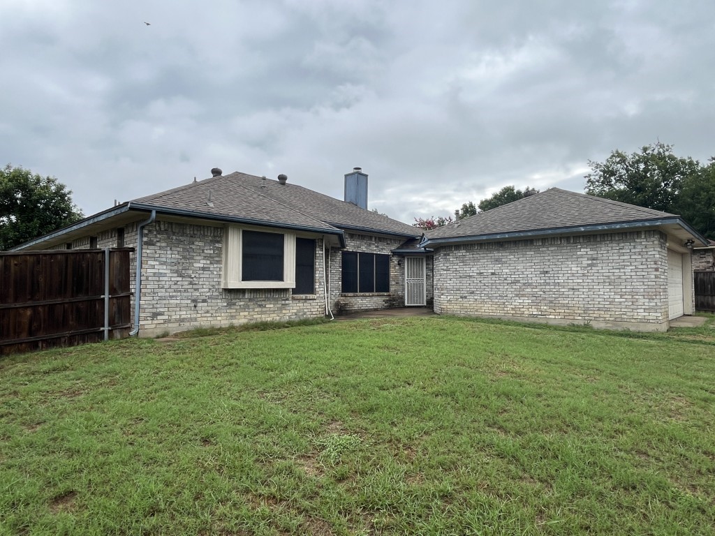 909 Worthington Drive