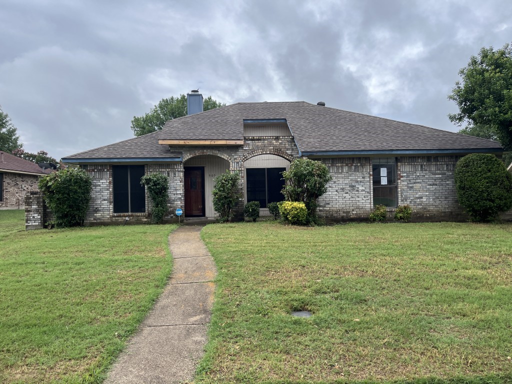 909 Worthington Drive
