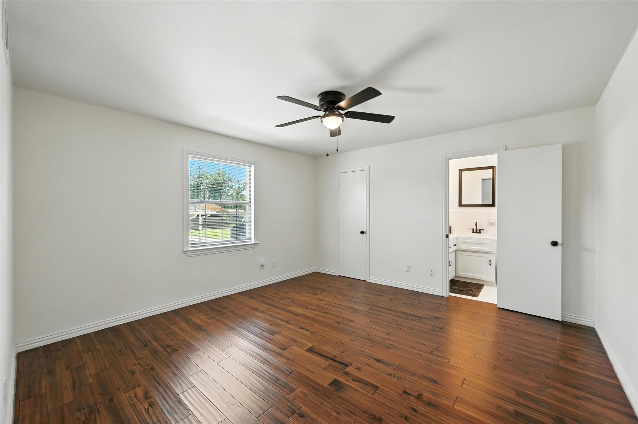 10907 Marsh Lane