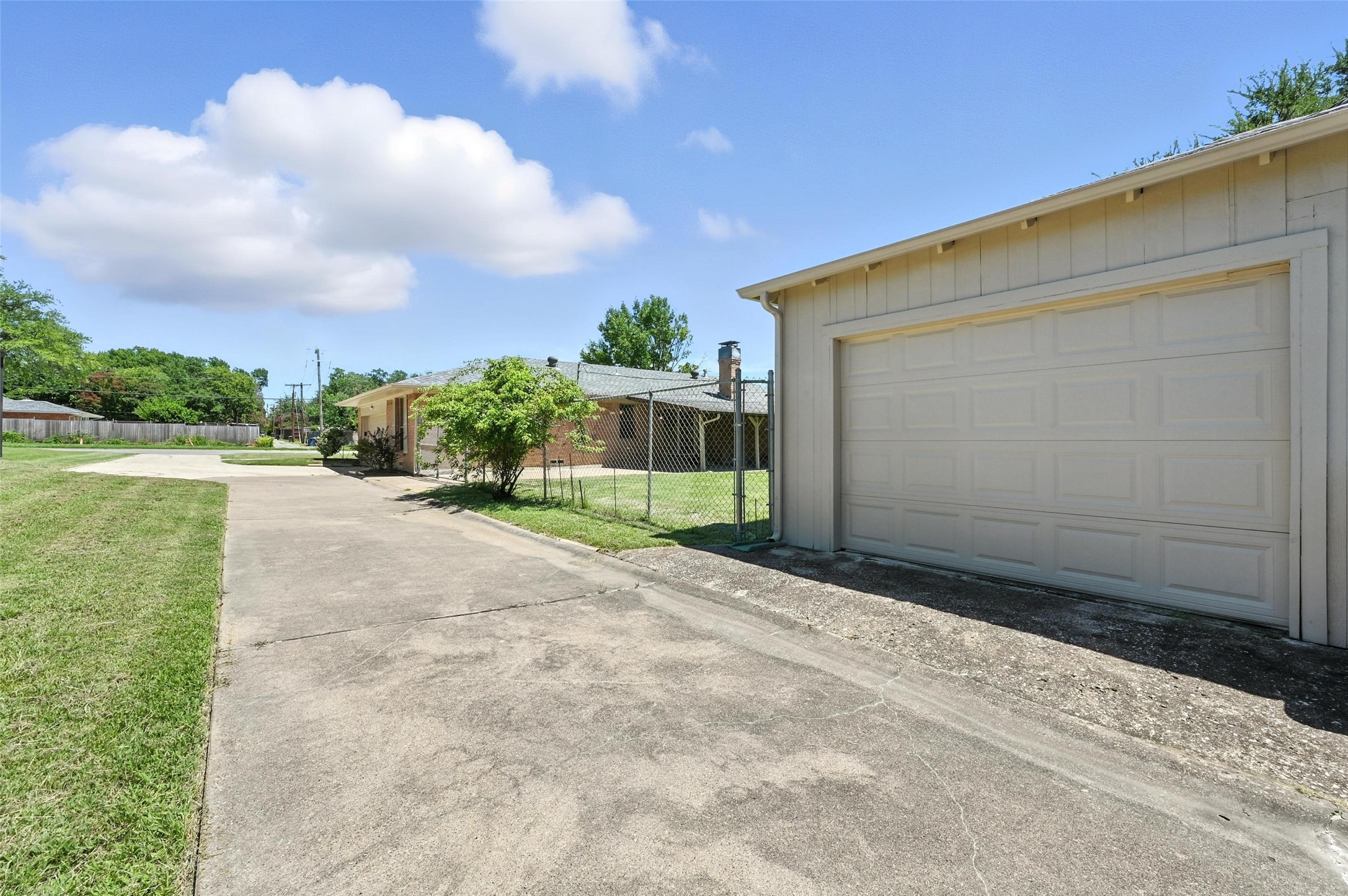 10907 Marsh Lane