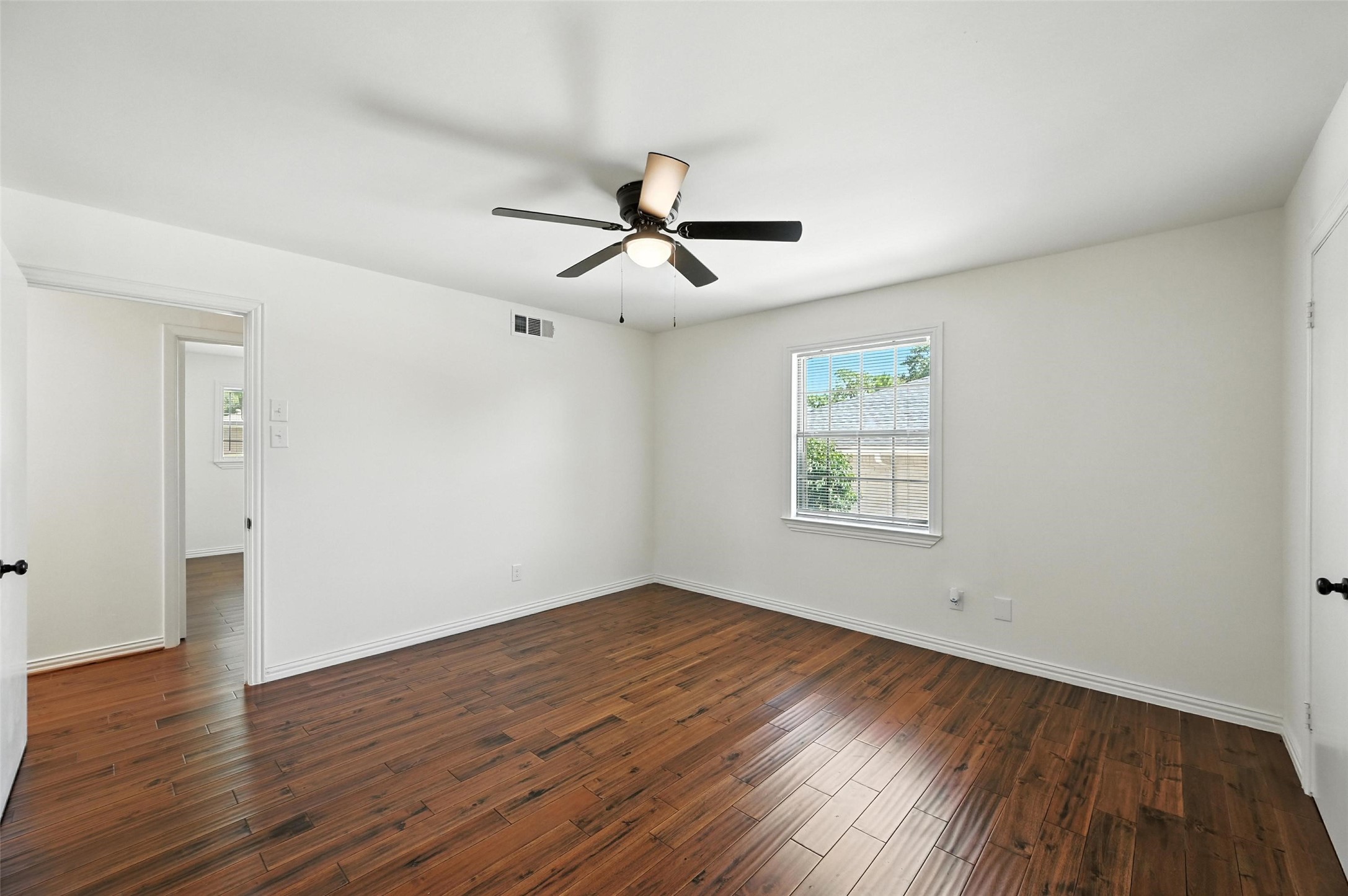 10907 Marsh Lane