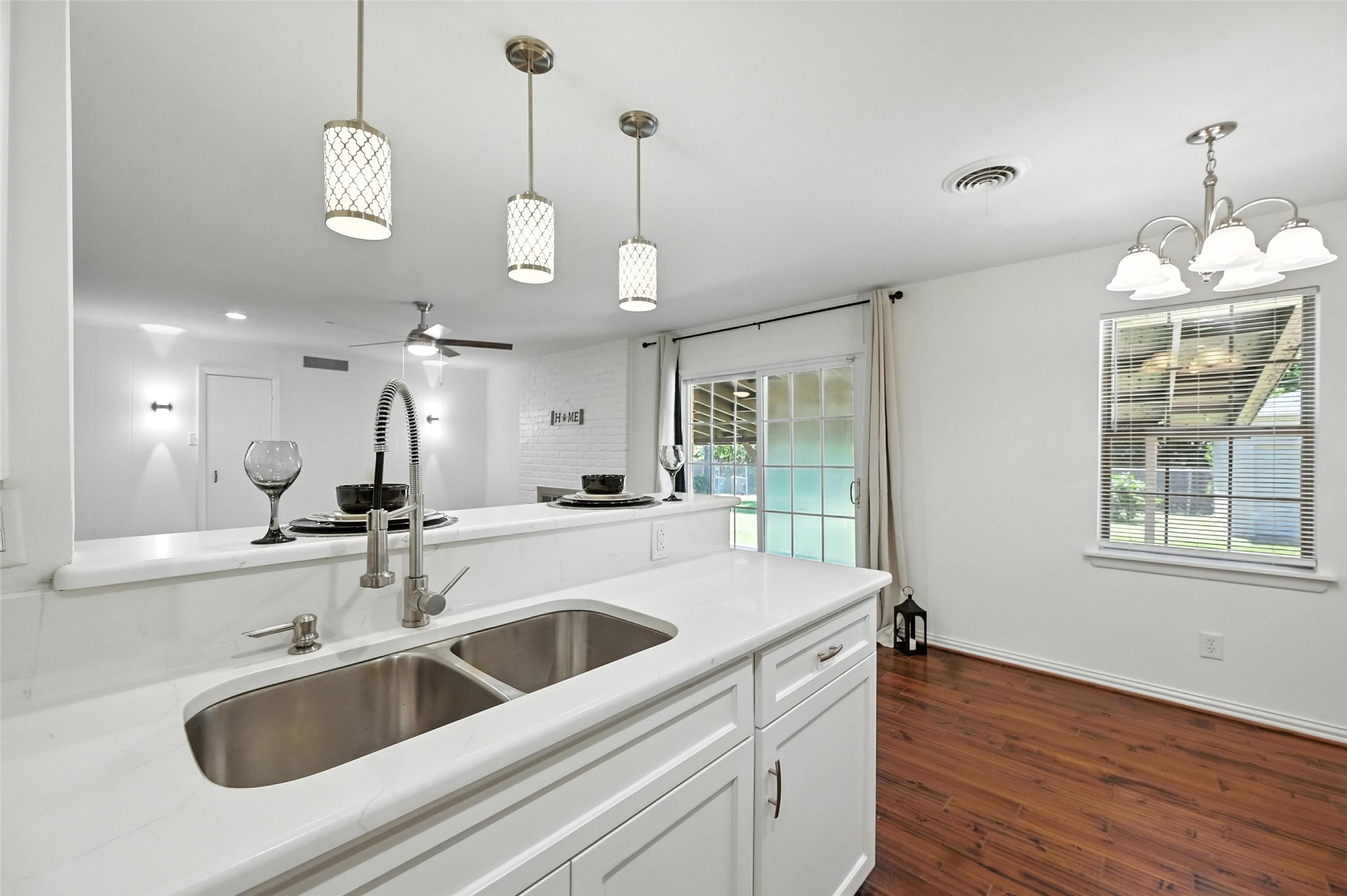 10907 Marsh Lane