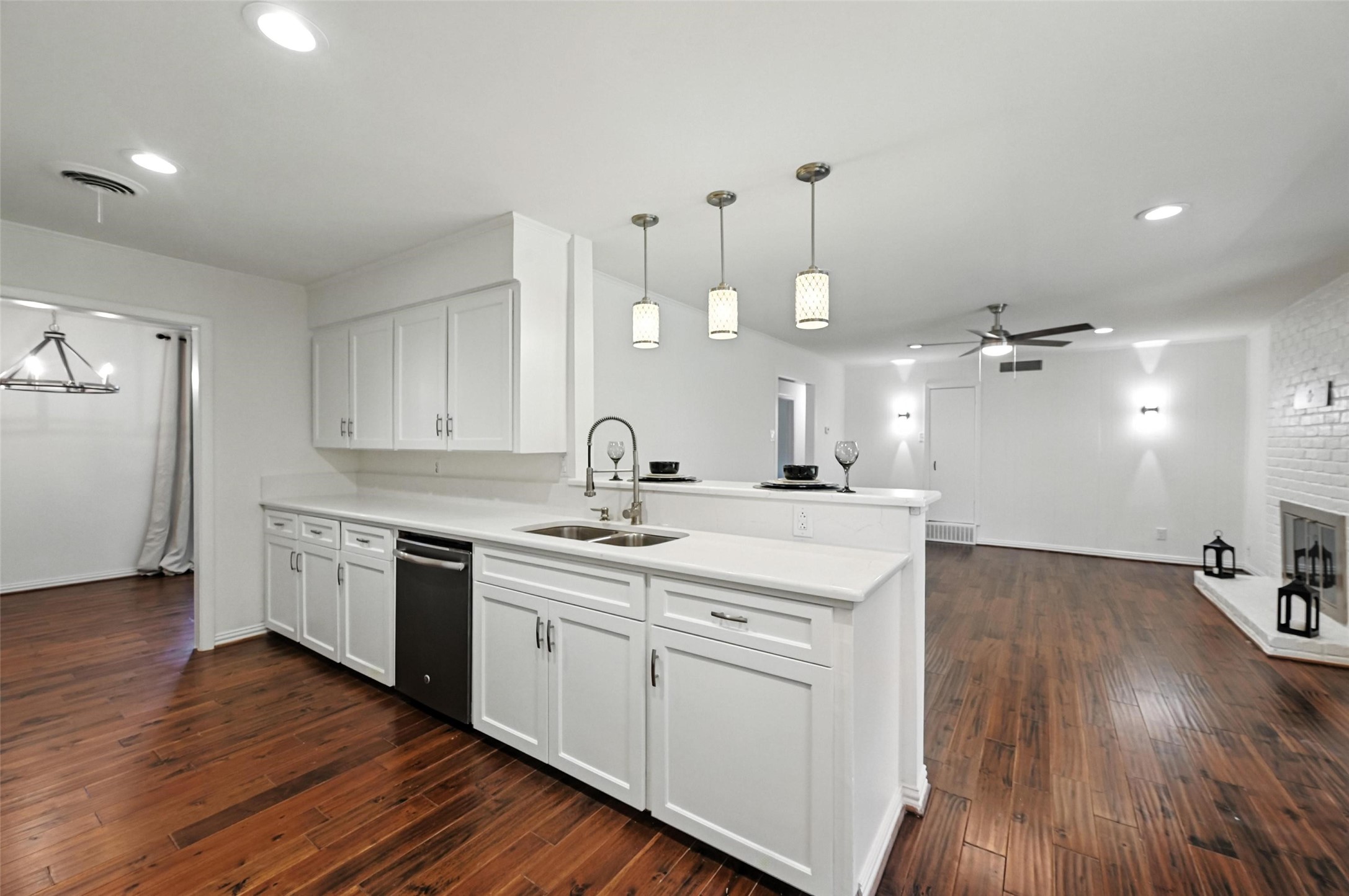 10907 Marsh Lane