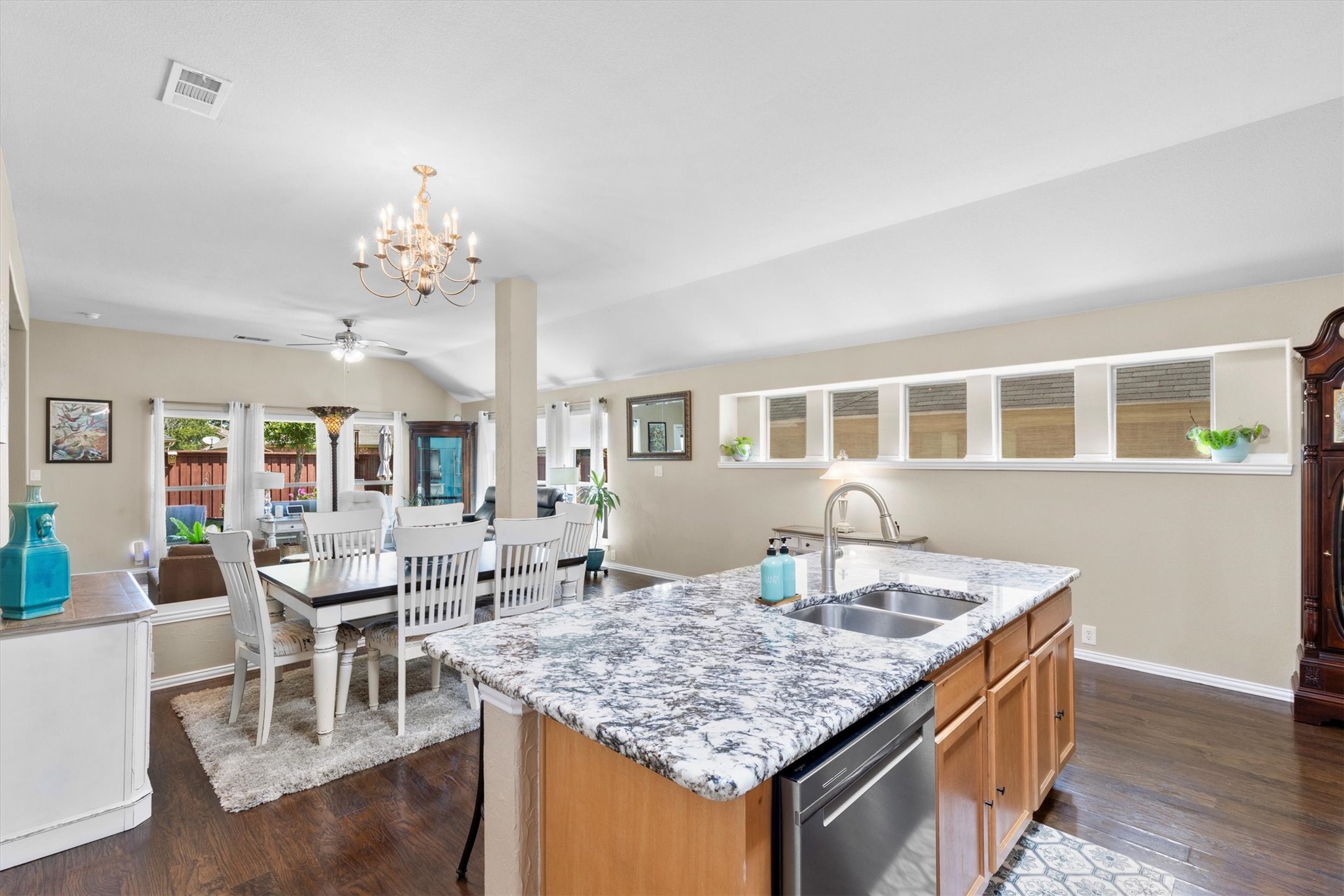 2216 Rockport Drive