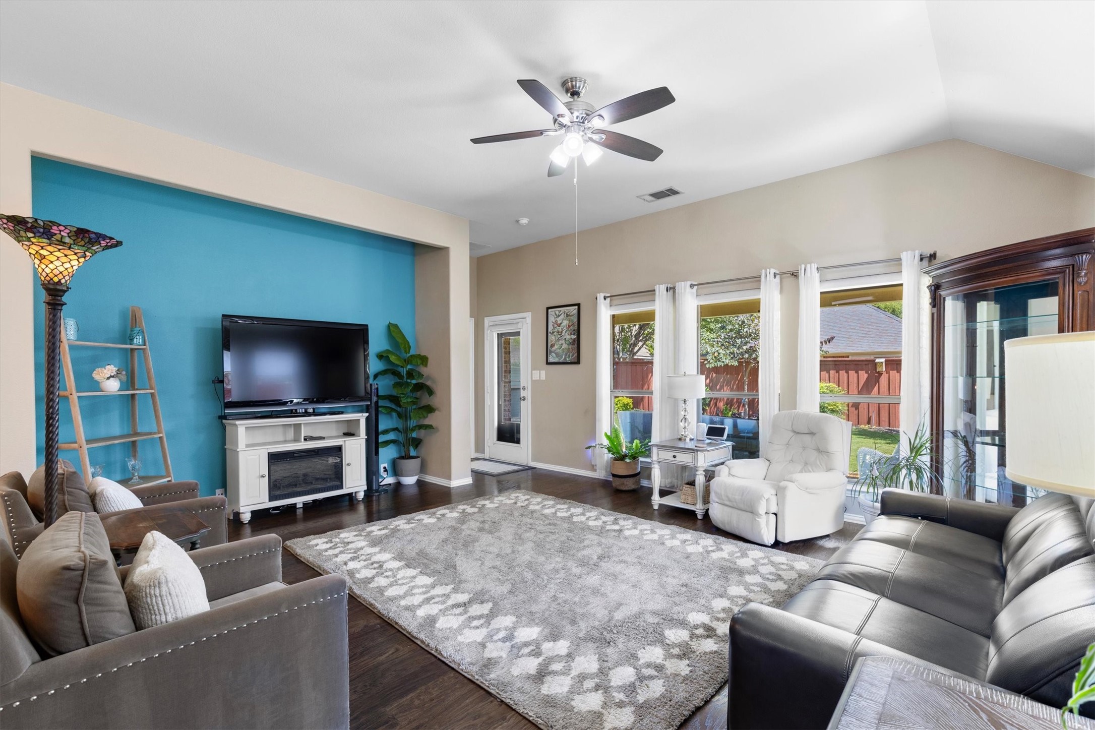 2216 Rockport Drive