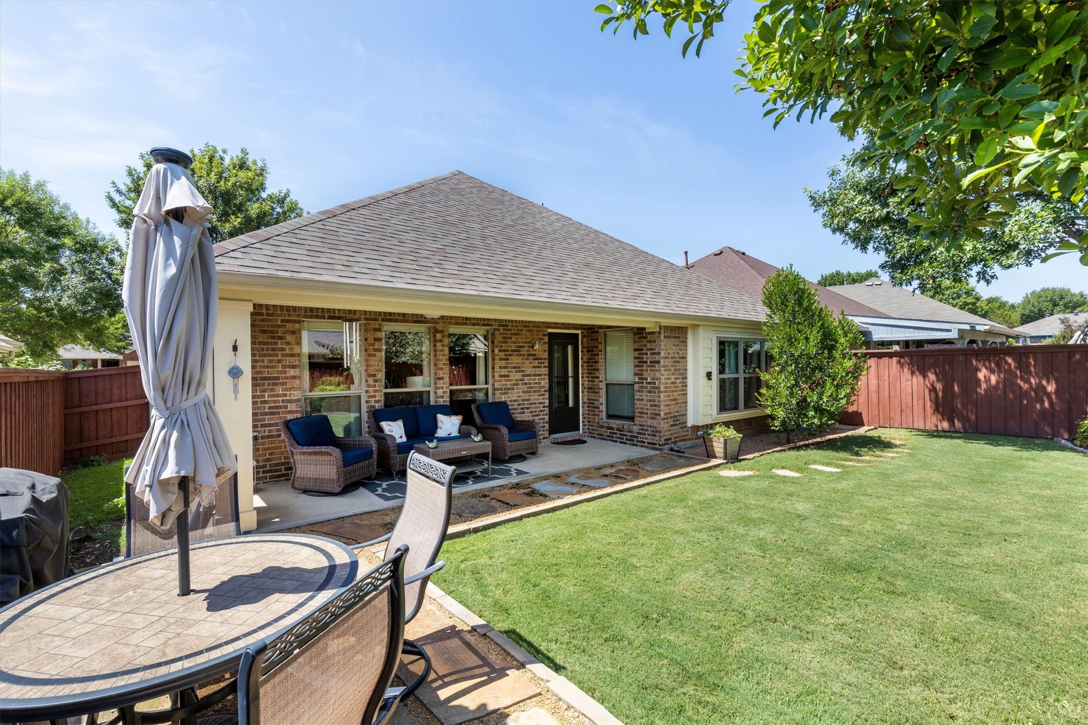 2216 Rockport Drive
