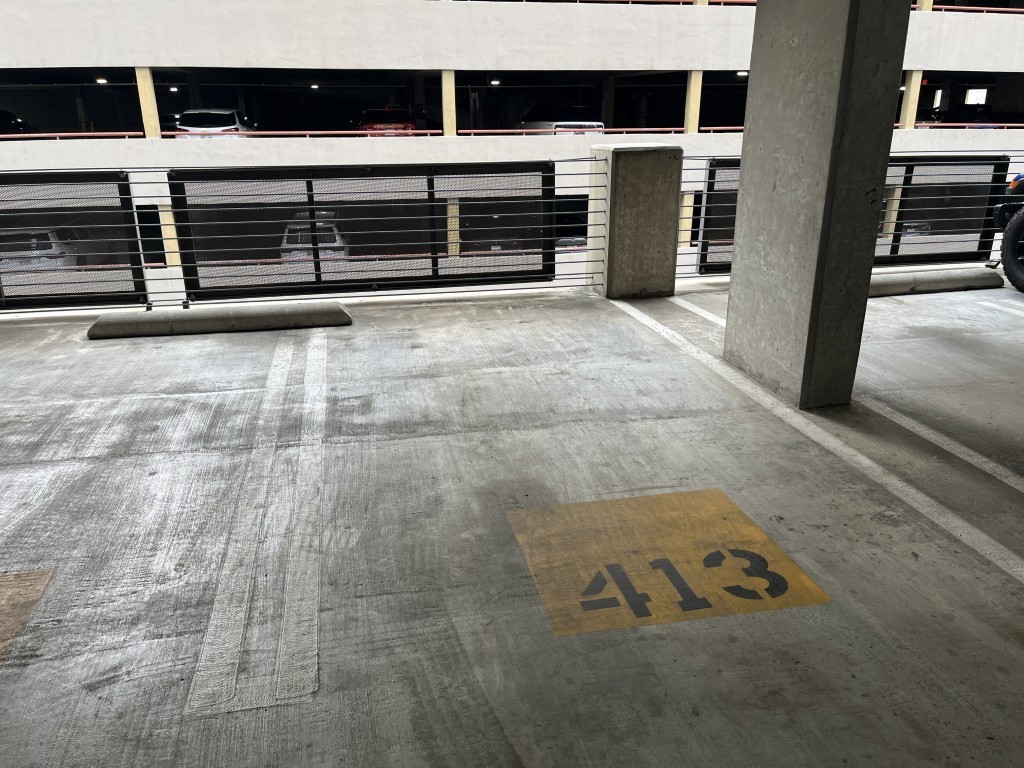 1200 Main Street 1011