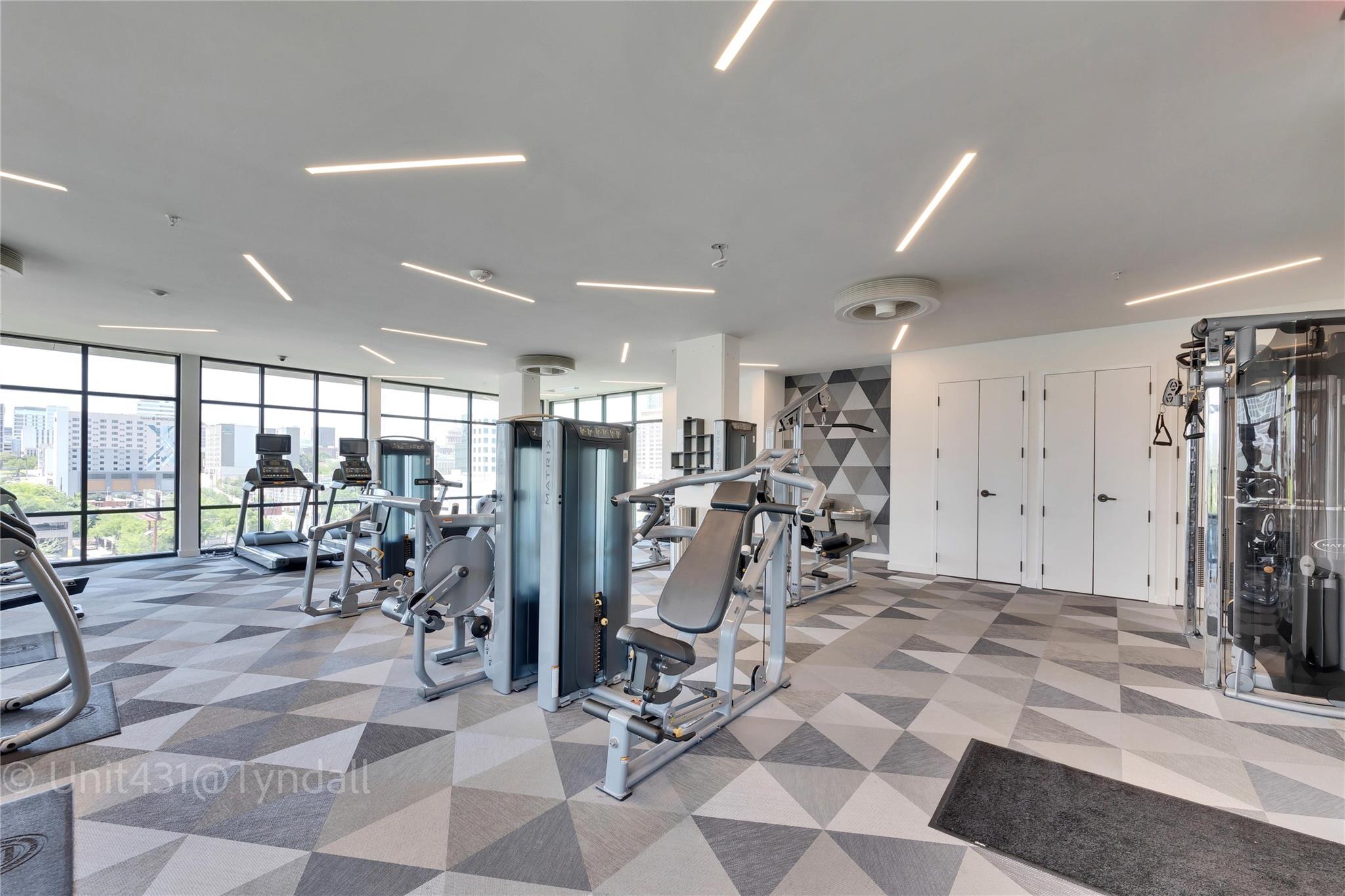 800 Embassy DR # 431