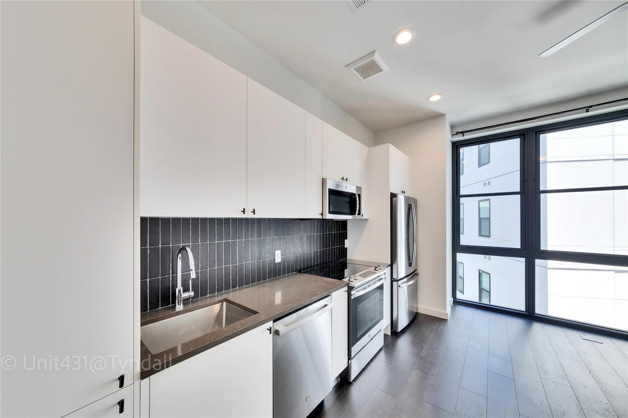 800 Embassy DR # 431