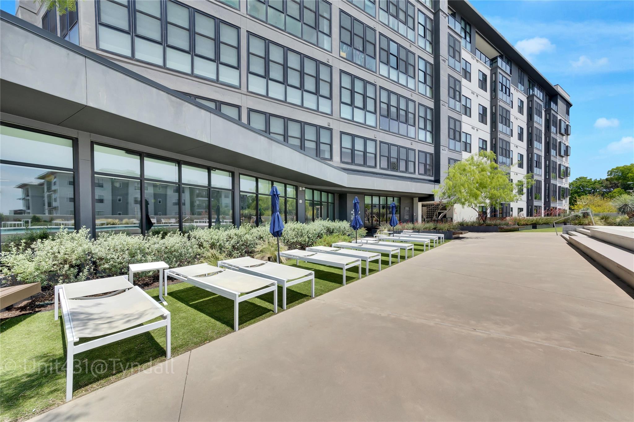 800 Embassy DR # 431