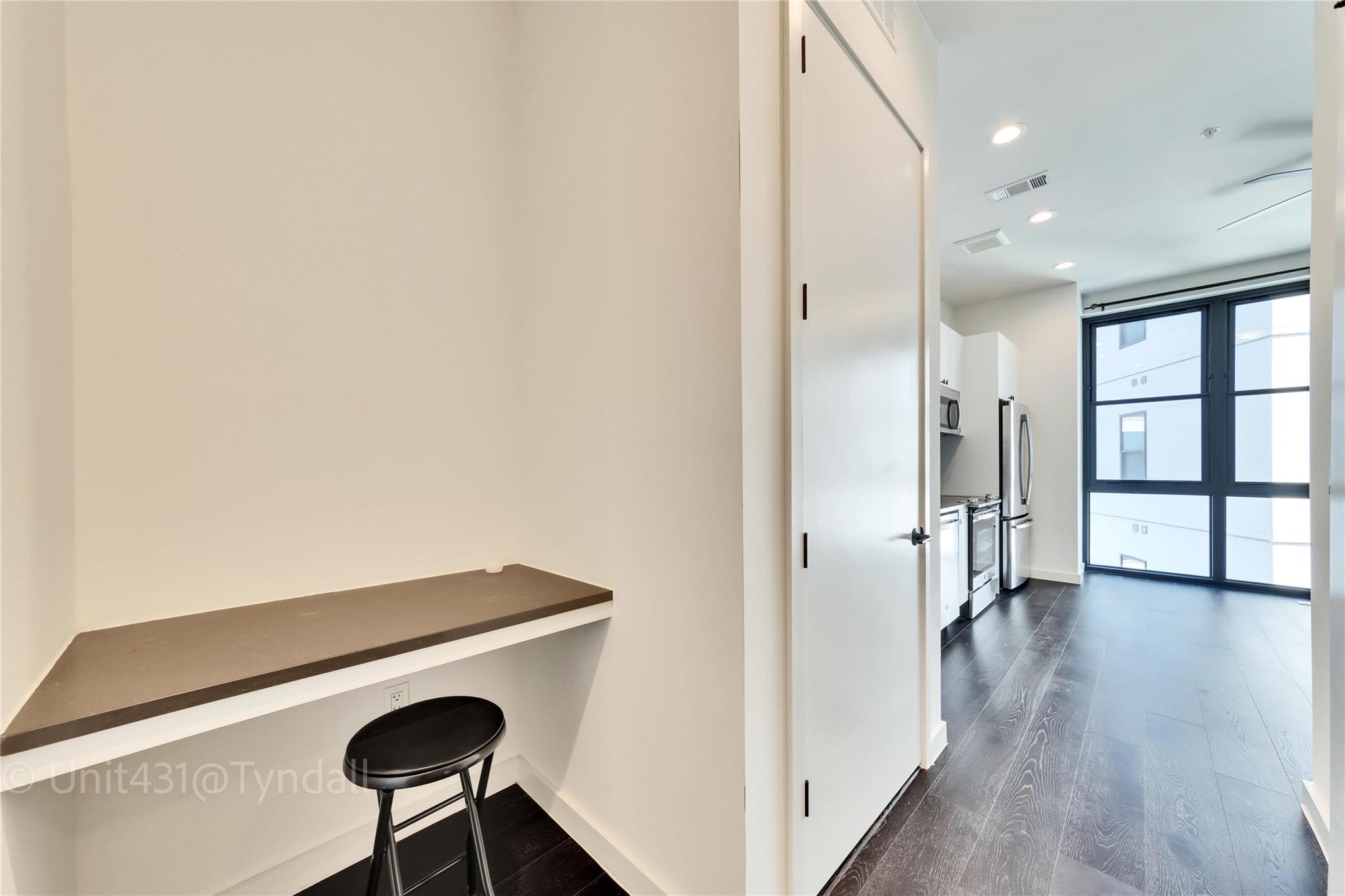 800 Embassy DR # 431