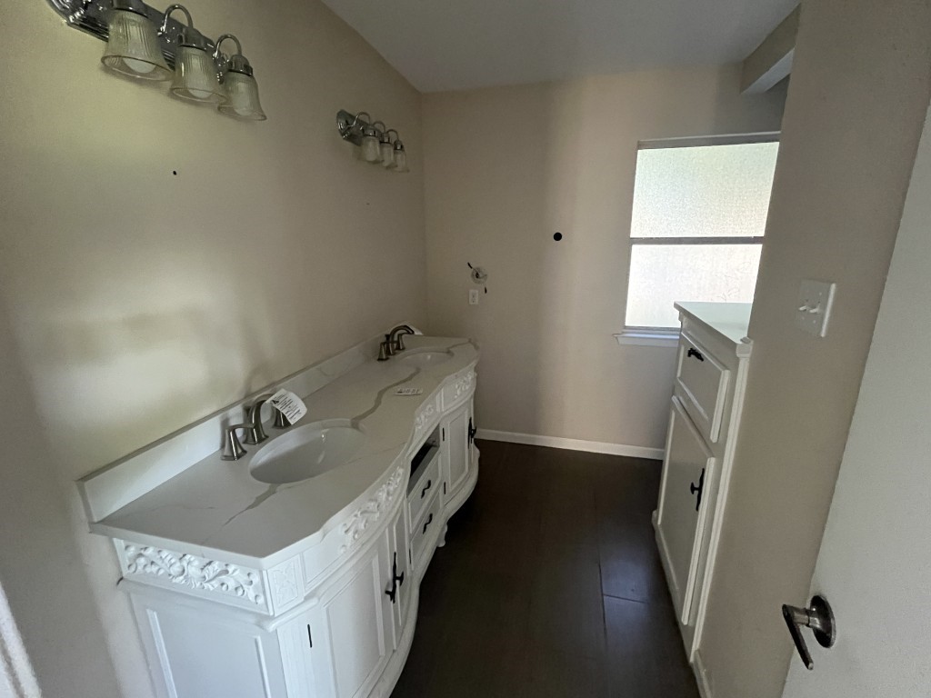 3416 N Jim Miller Road