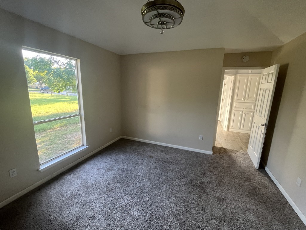3416 N Jim Miller Road