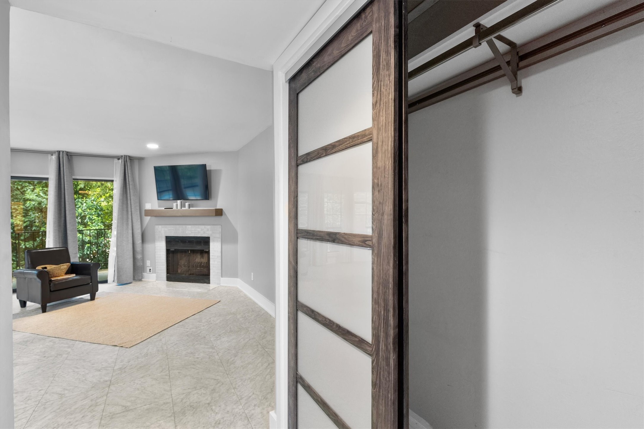 2505 Wedglea Drive 201