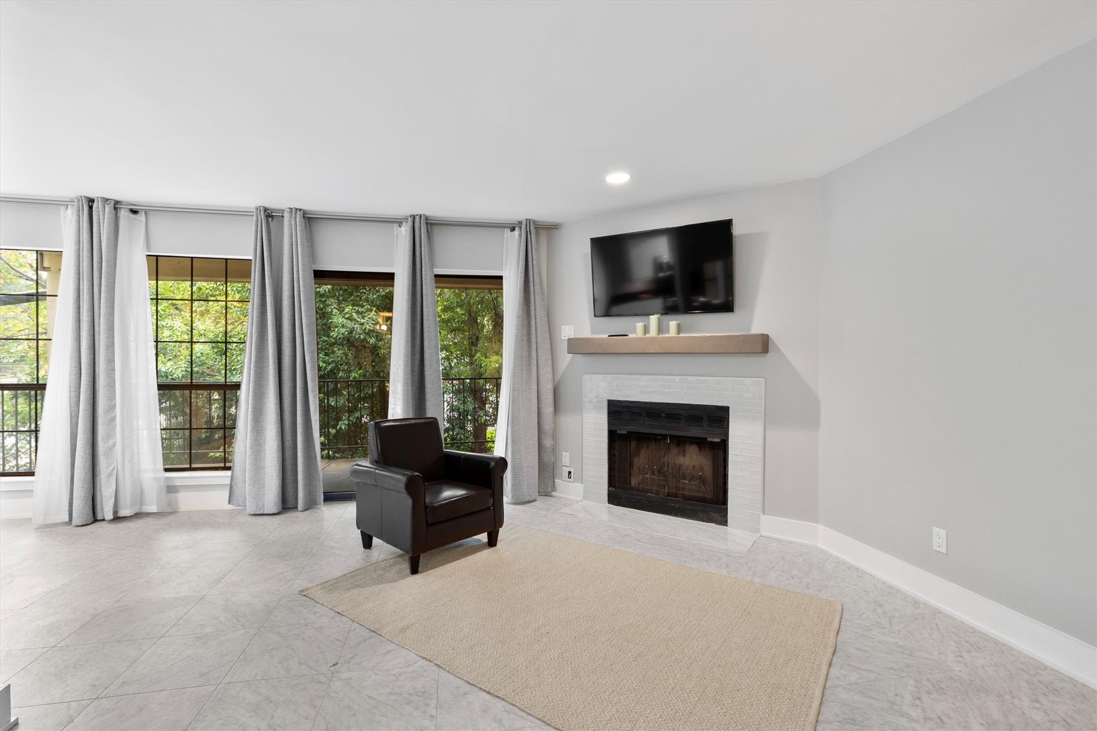 2505 Wedglea Drive 201