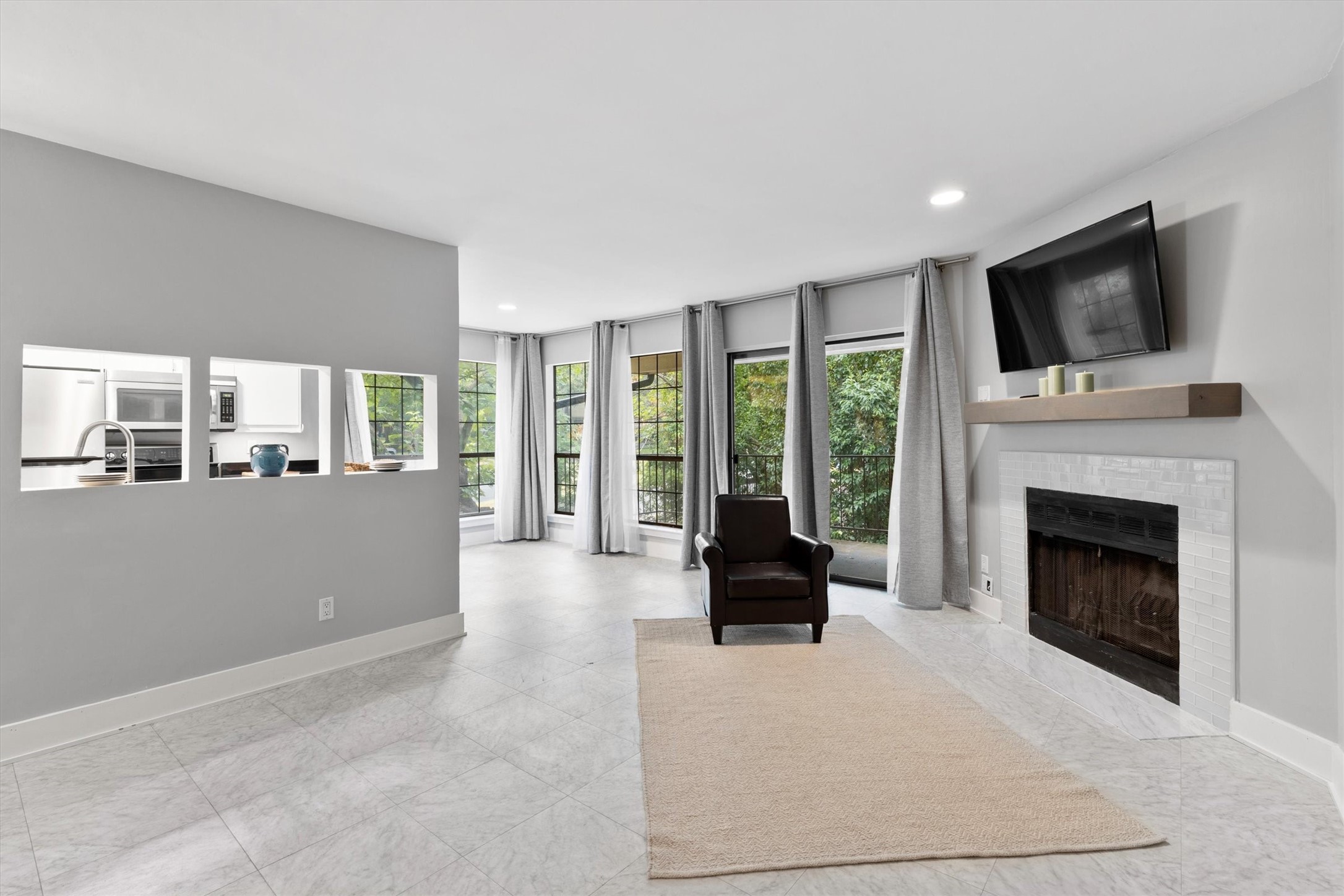 2505 Wedglea Drive 201