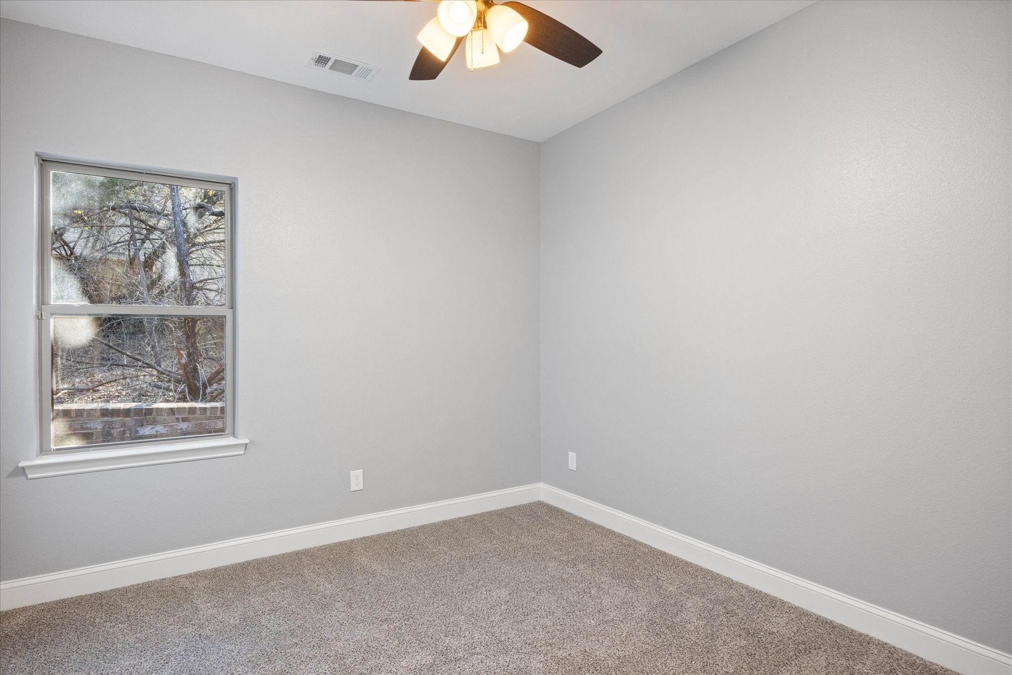 2519 Hillcrest Drive
