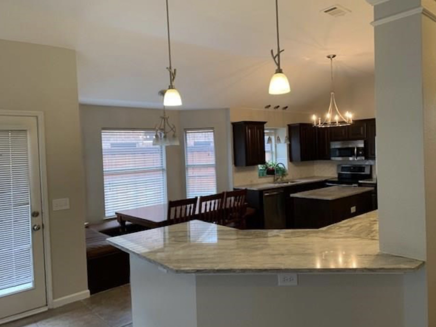 10808 Pineview Lane