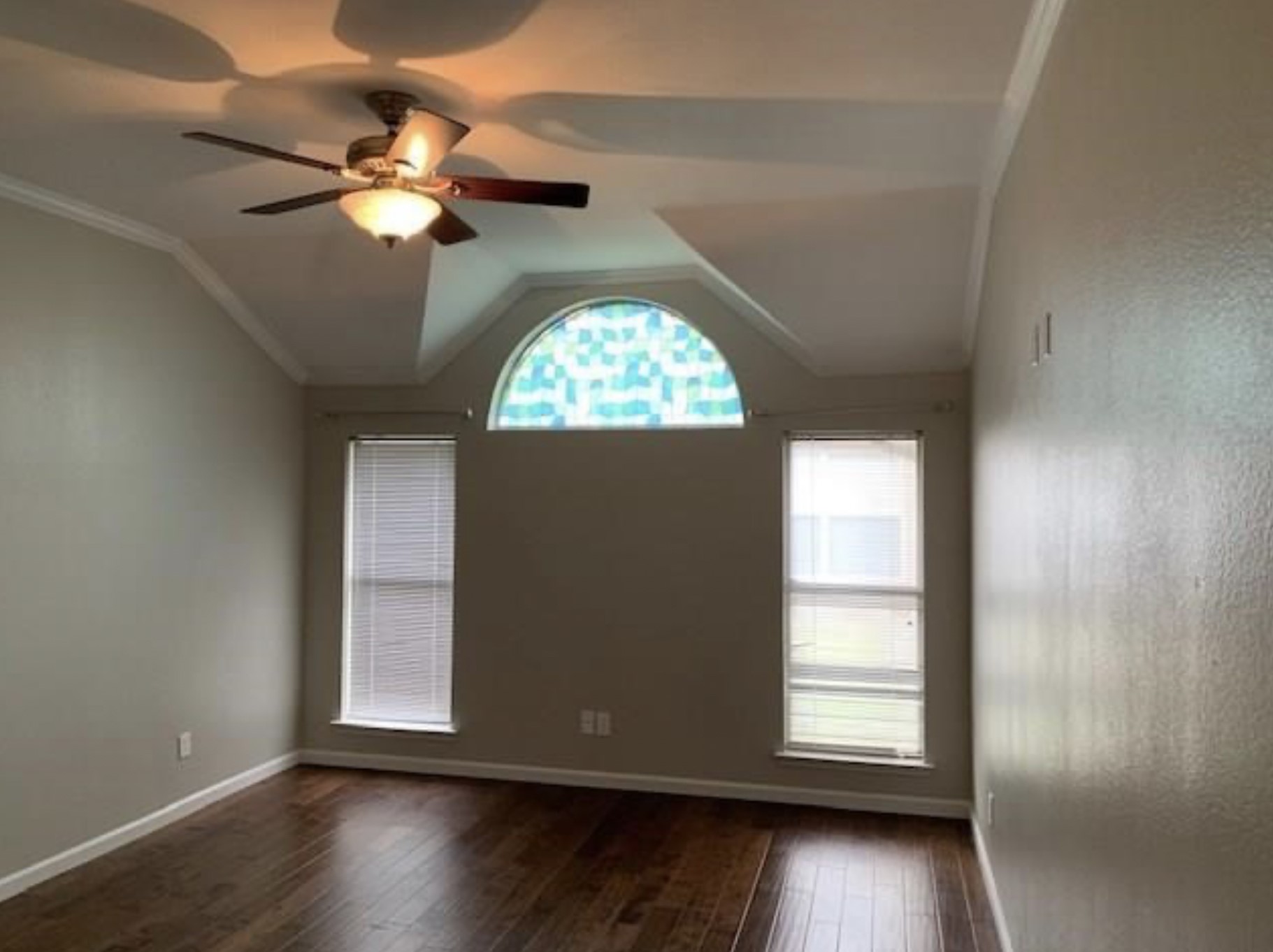 10808 Pineview Lane