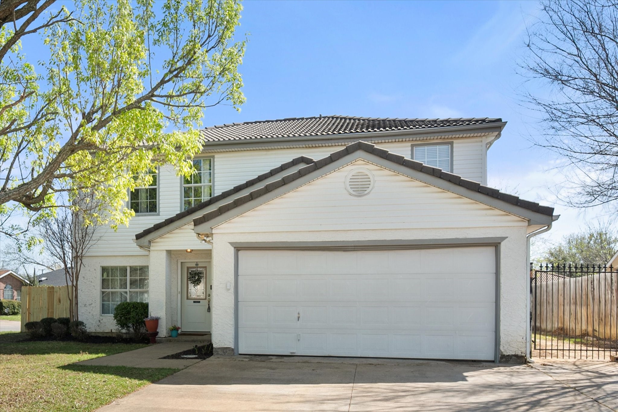 2700 Yorkfield Court