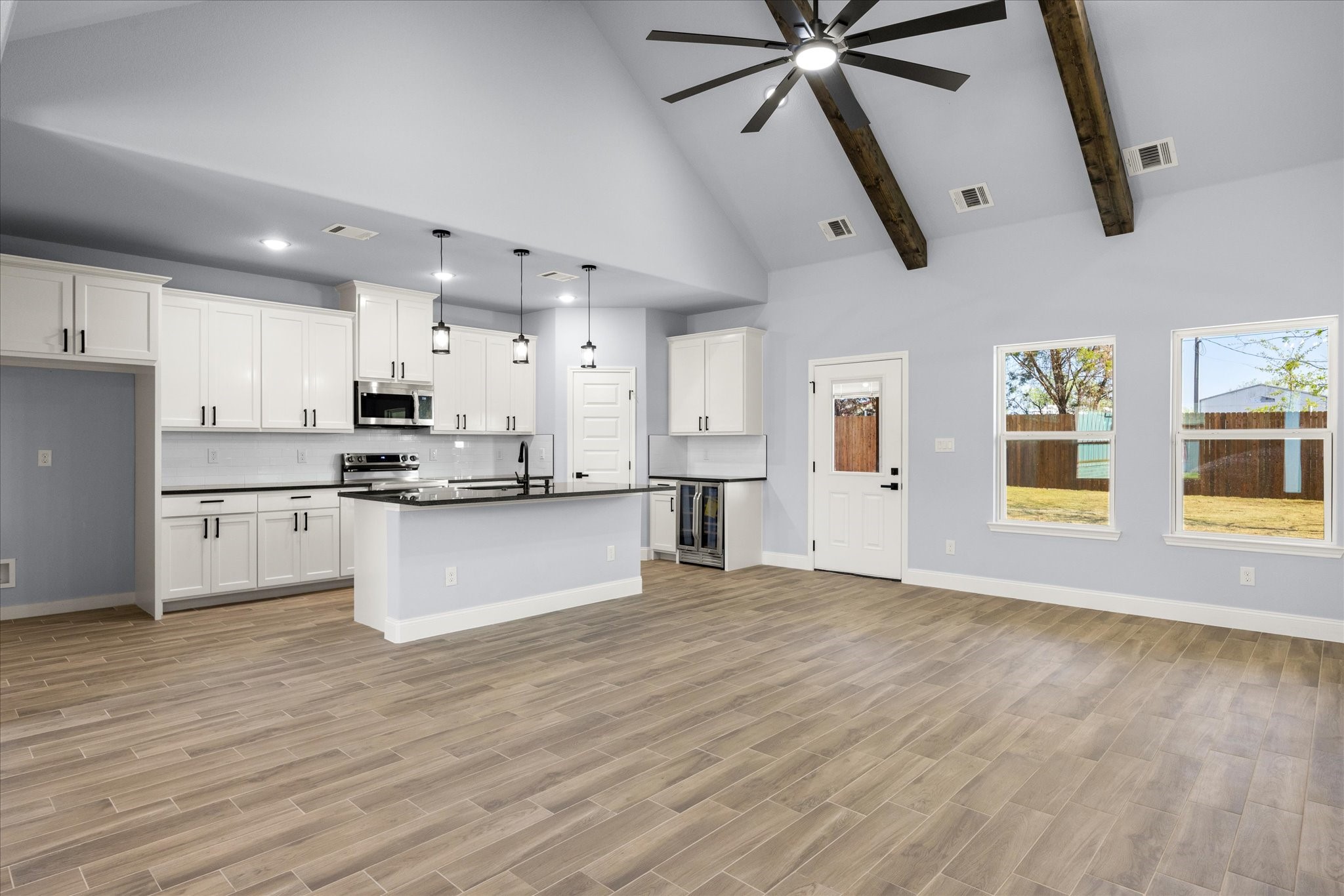5607 Belaire Circle
