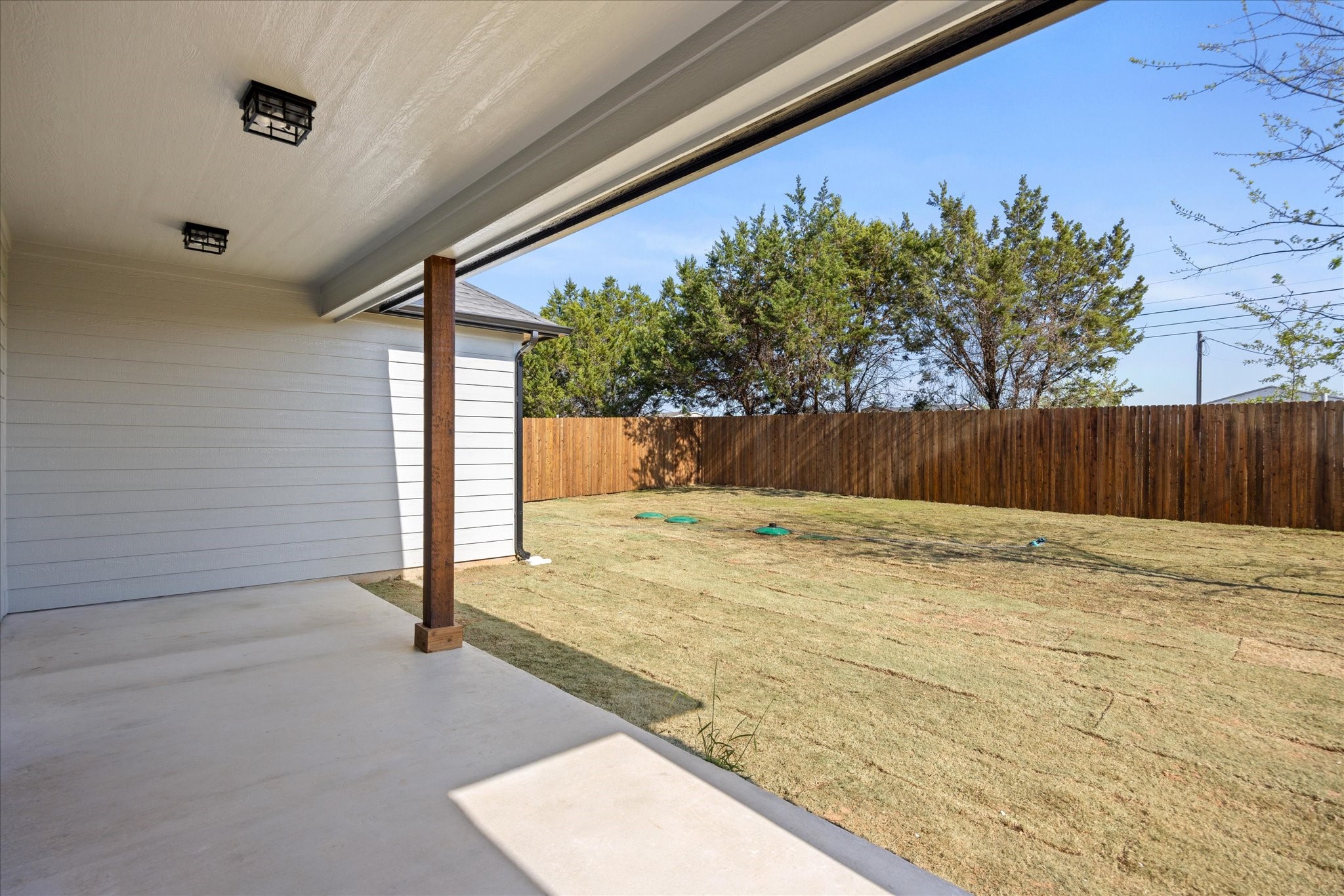 5607 Belaire Circle