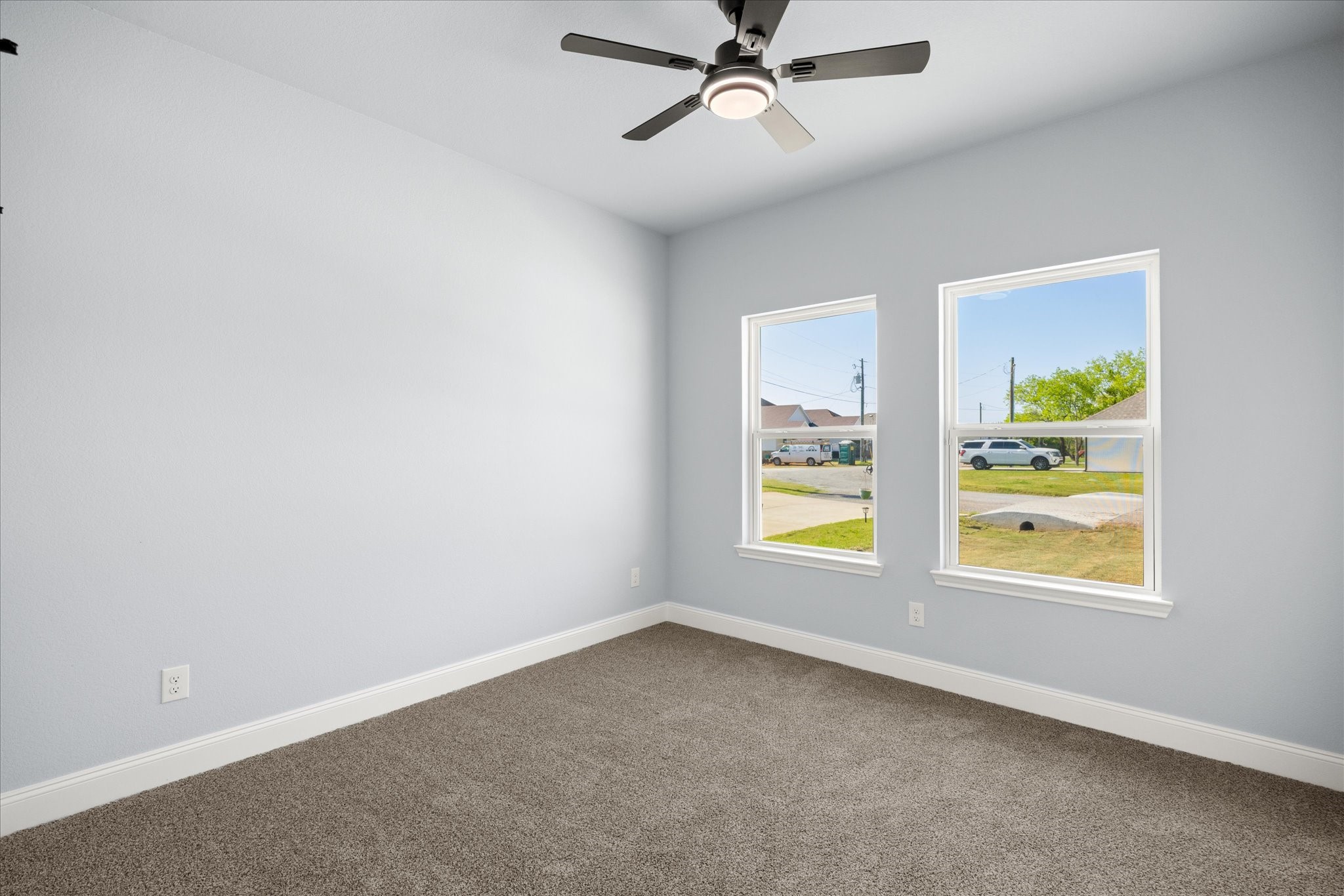 5607 Belaire Circle