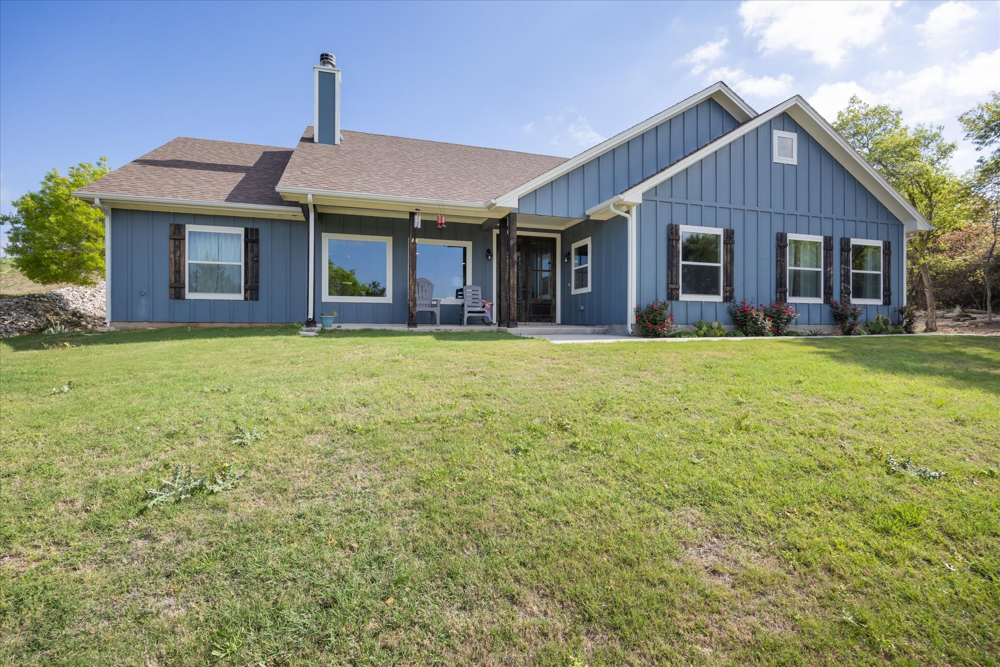 1445 Lakeside Drive