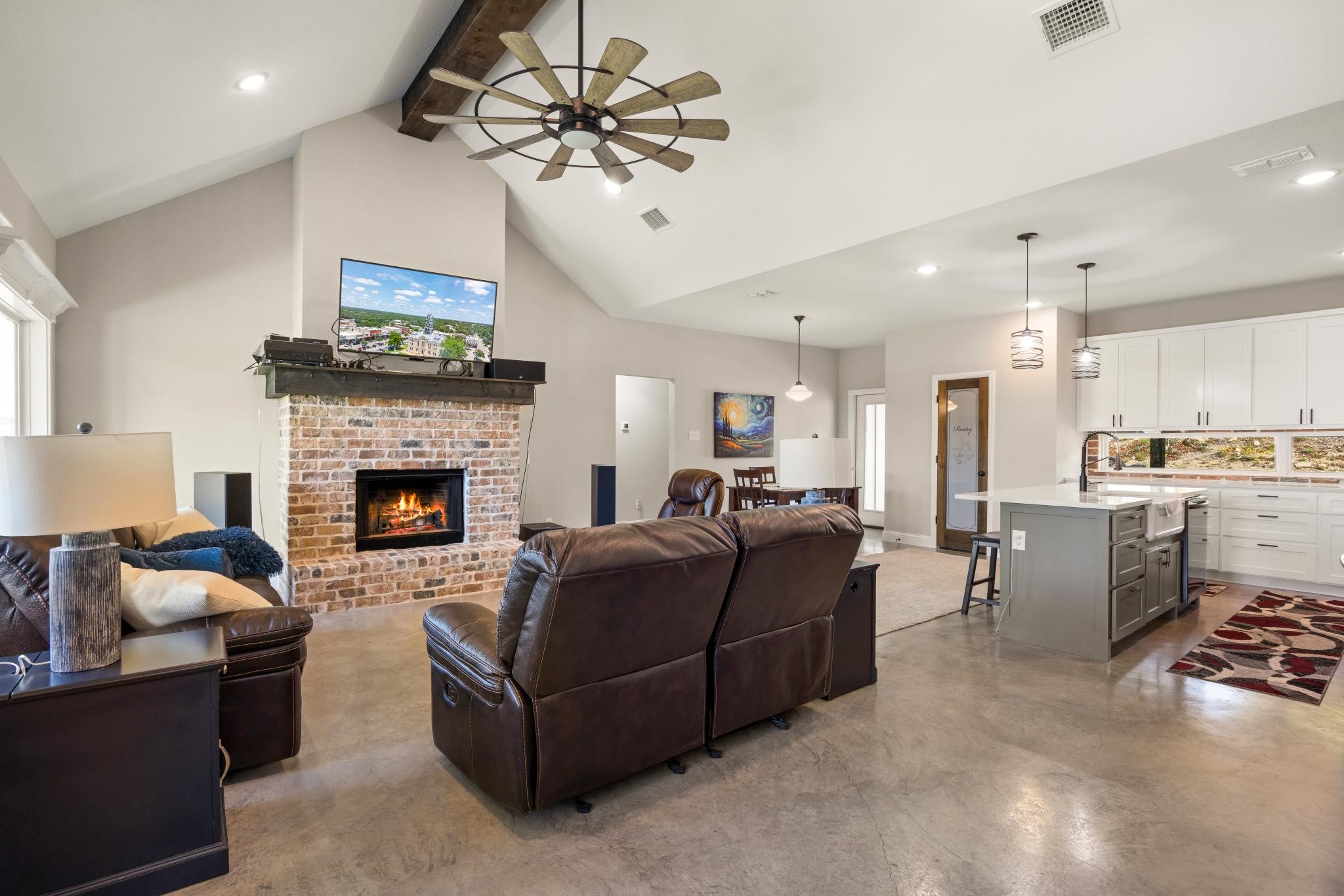 1445 Lakeside Drive