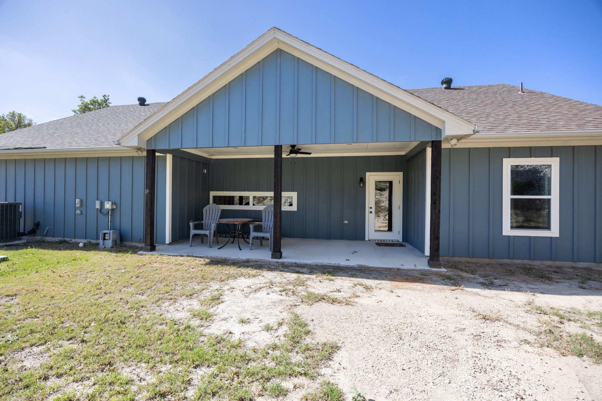1445 Lakeside Drive